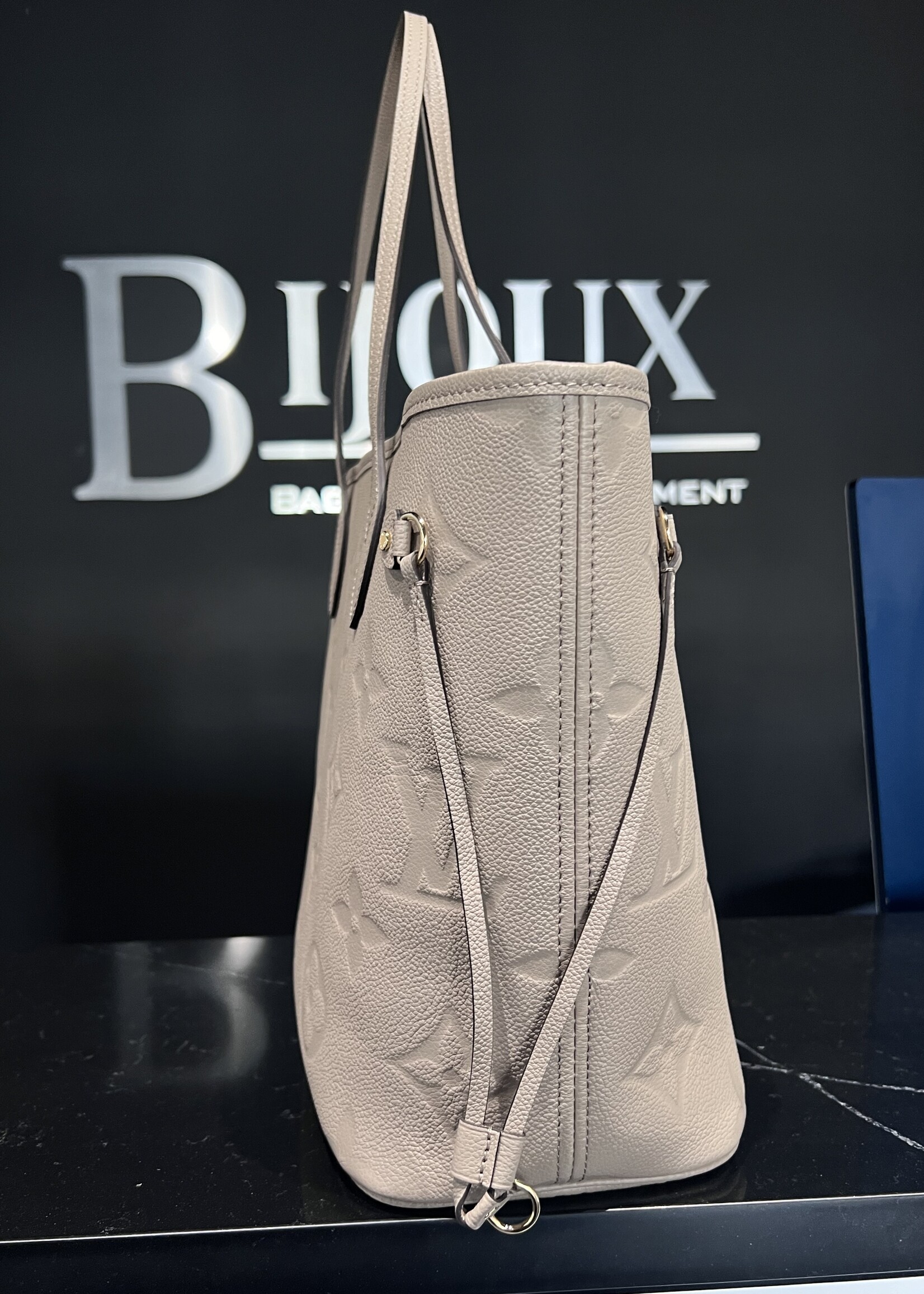 Louis Vuitton SOLD- Louis Vuitton Neverfull MM Turtledove