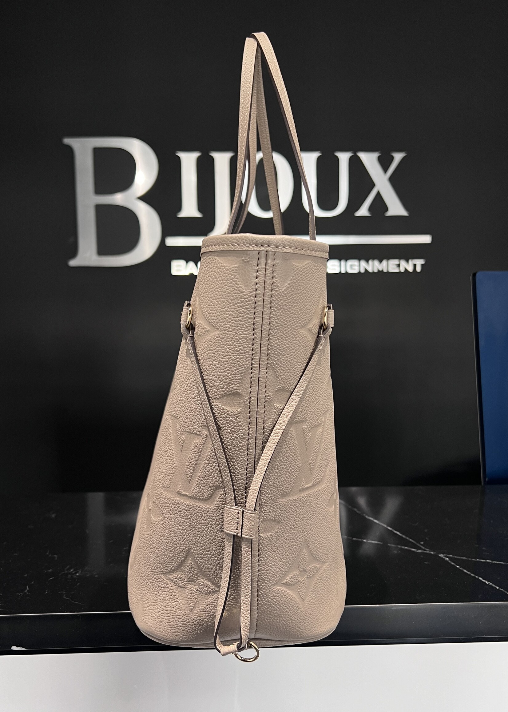 Louis Vuitton SOLD- Louis Vuitton Neverfull MM Turtledove