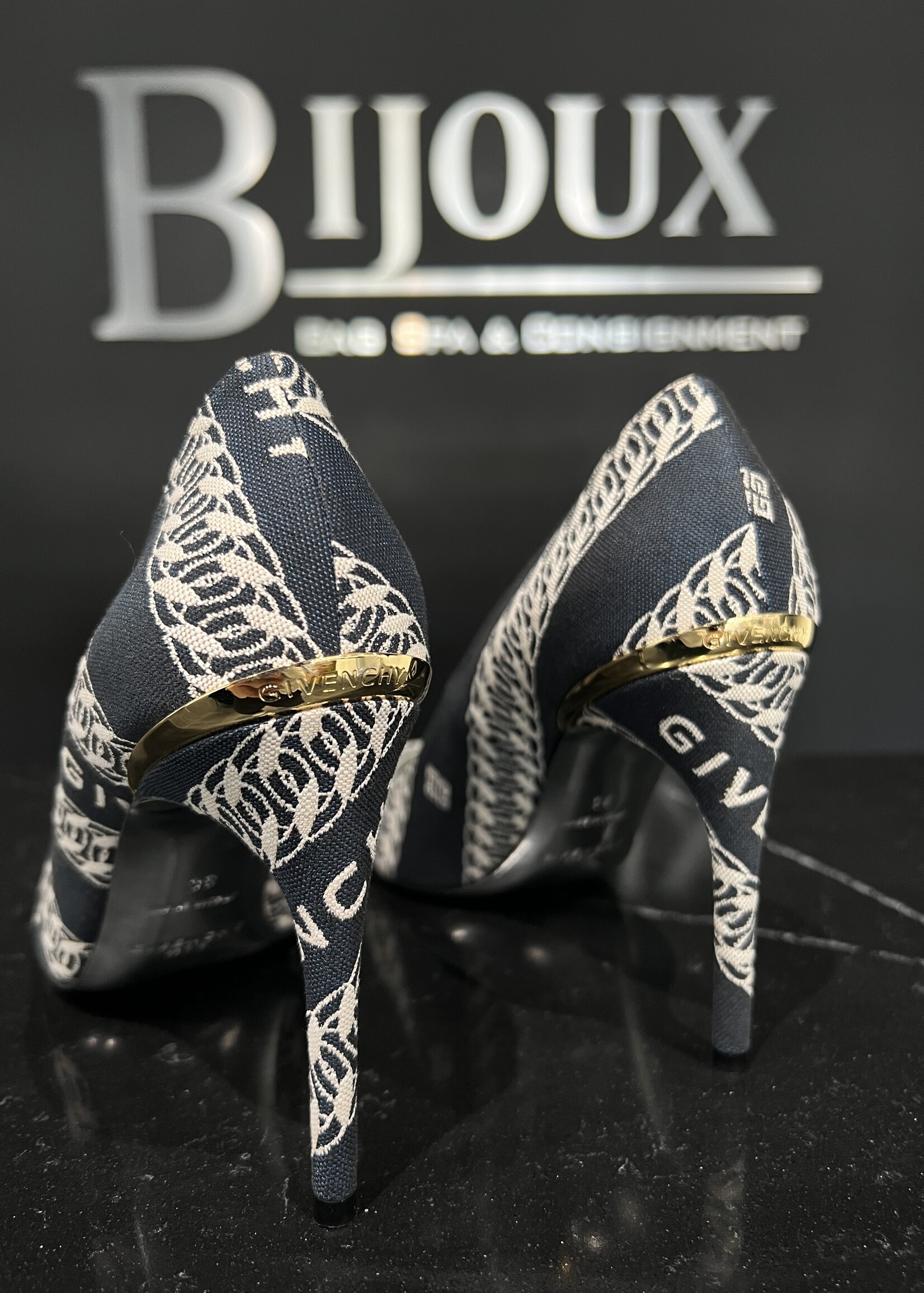 Givenchy Givenchy Heels 36