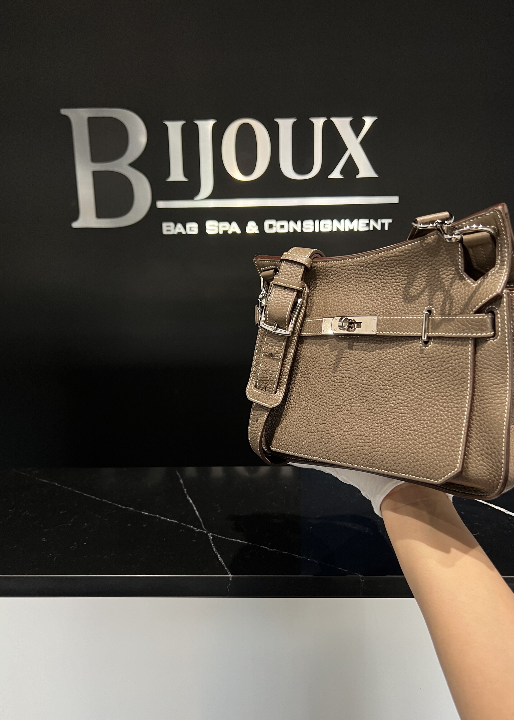 Hermes SOLD - Hermes Gyspiere