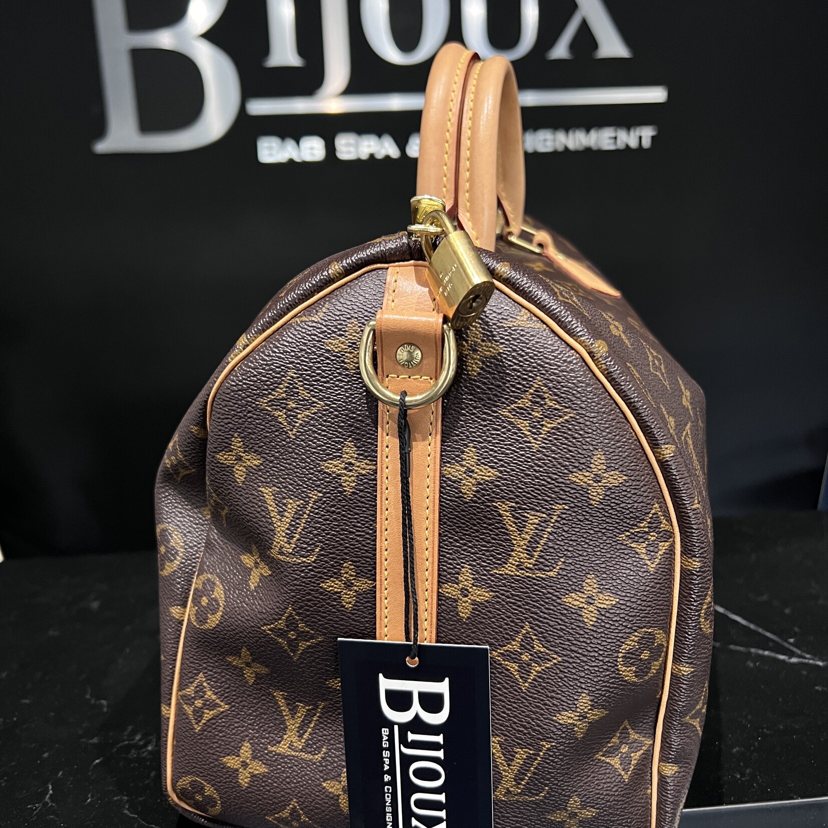 Louis Vuitton SOLD- Louis Vuitton Bandouliere Speedy 35