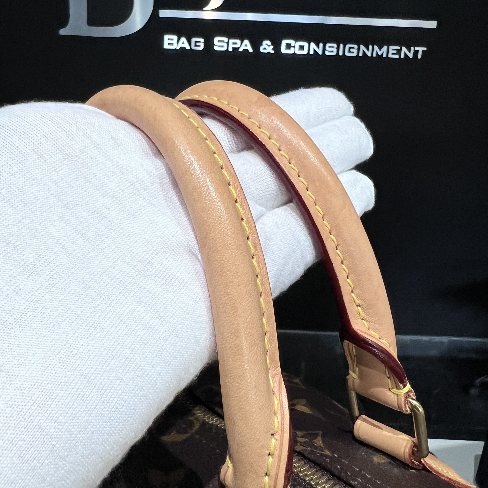 Louis Vuitton SOLD- Louis Vuitton Bandouliere Speedy 35