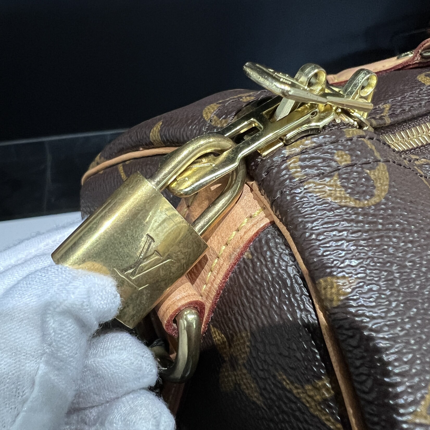 Louis Vuitton SOLD- Louis Vuitton Bandouliere Speedy 35