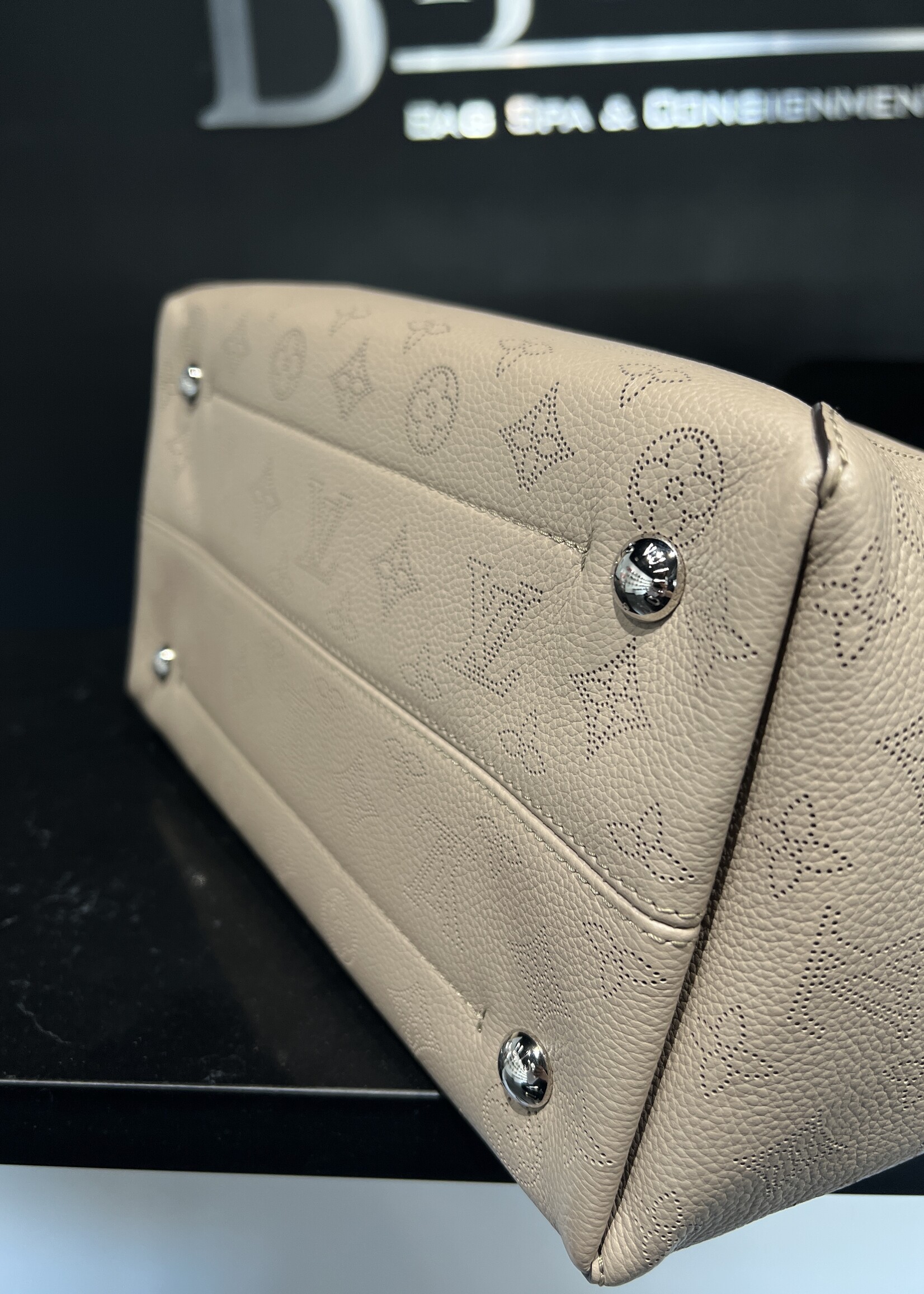 Louis Vuitton SOLD- Louis Vuitton Mahina Hina MM Galet