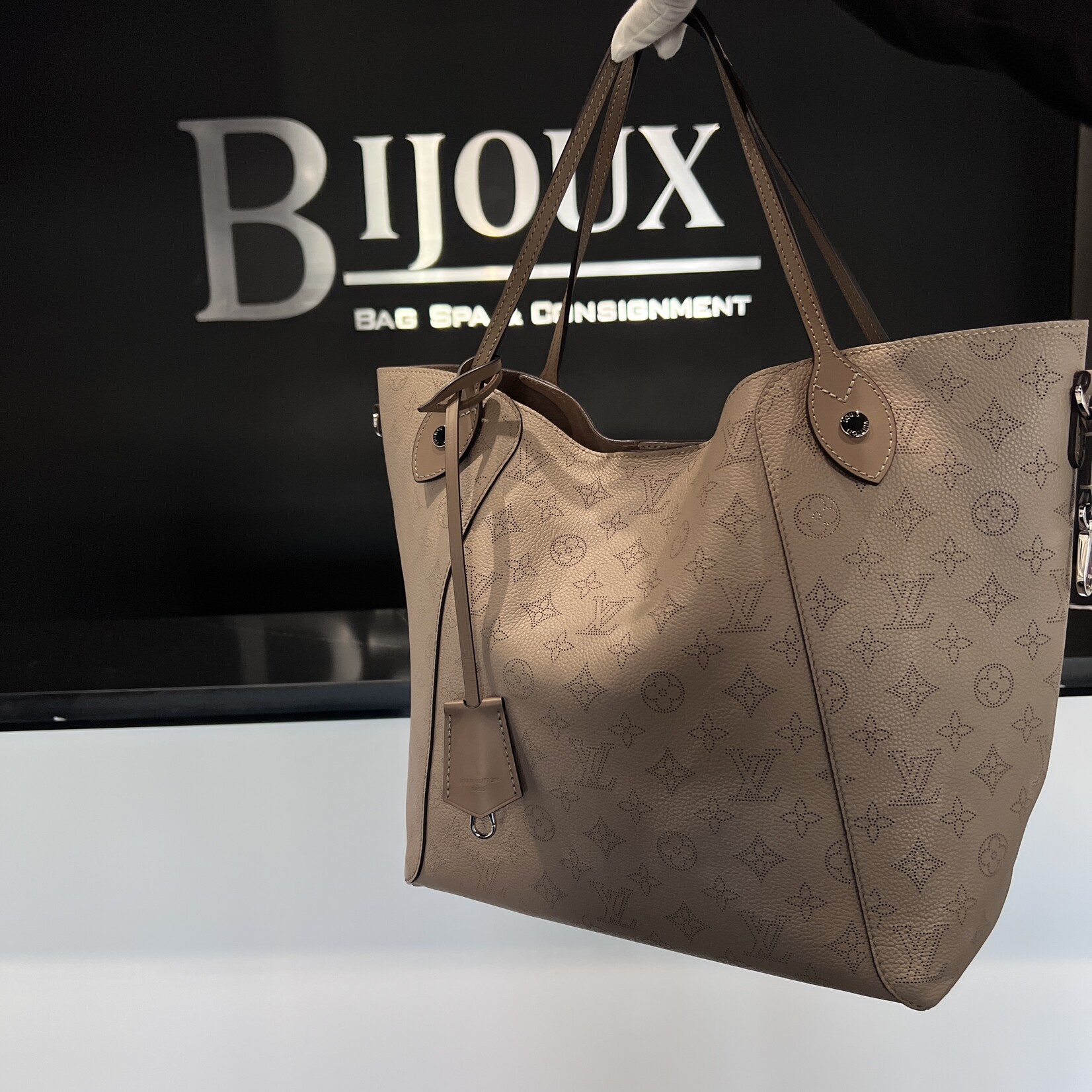 Louis Vuitton SOLD- Louis Vuitton Mahina Hina MM Galet