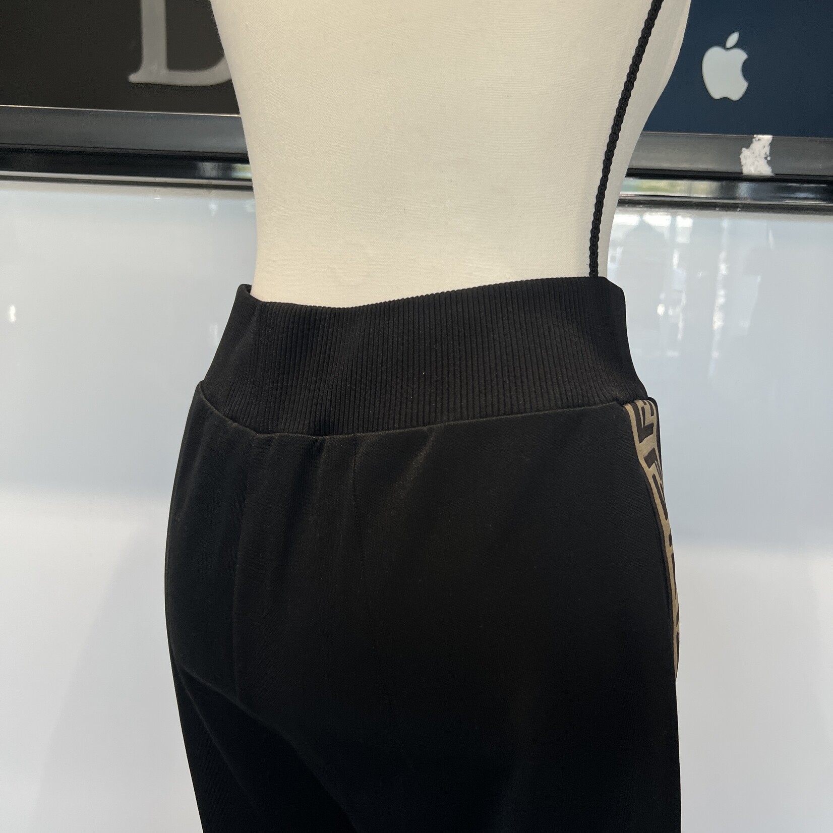 Fendi Fendi Sweatpants (US 4)