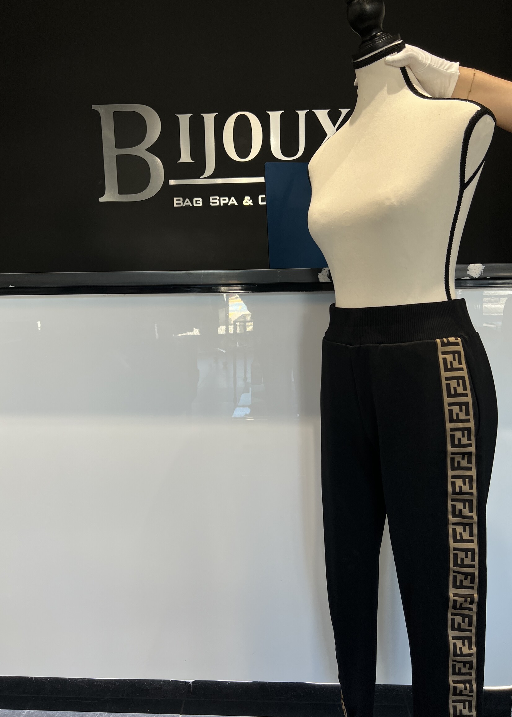Fendi SOLD - Fendi Sweatpants (US 4)