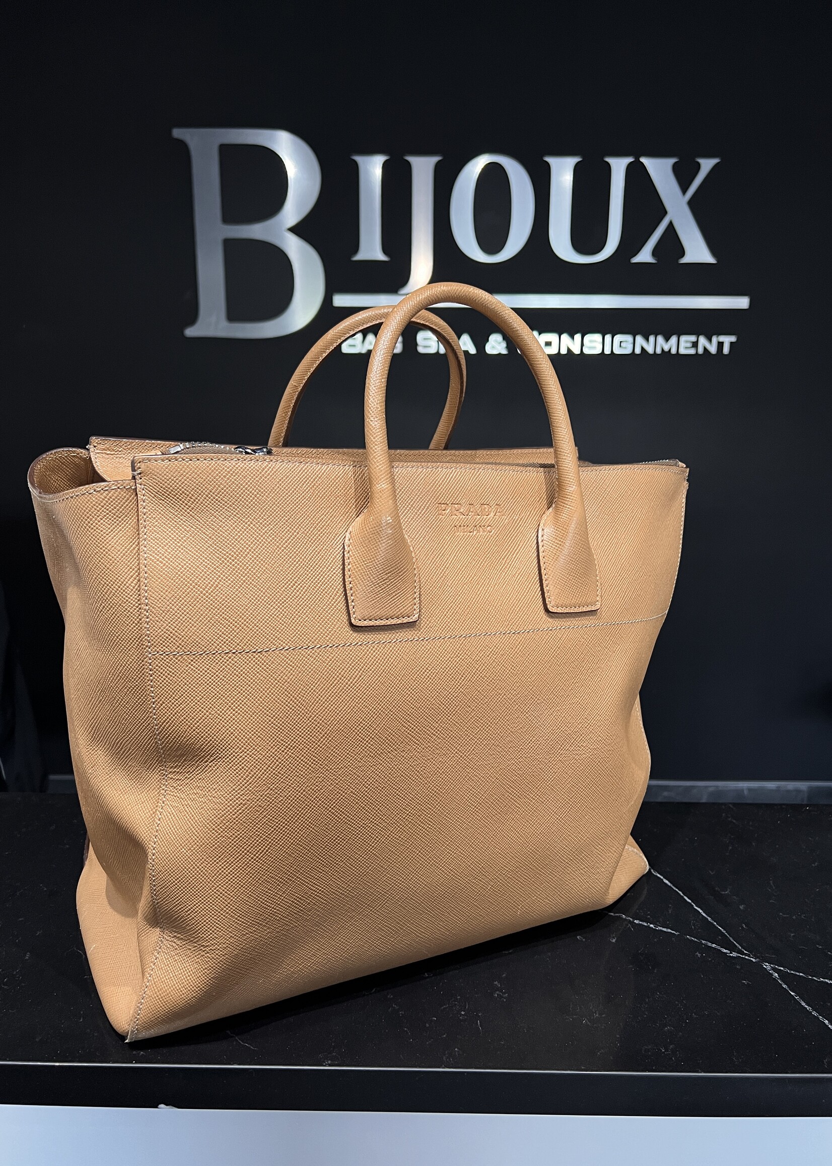 Prada SOLD - Prada Cuir Tote