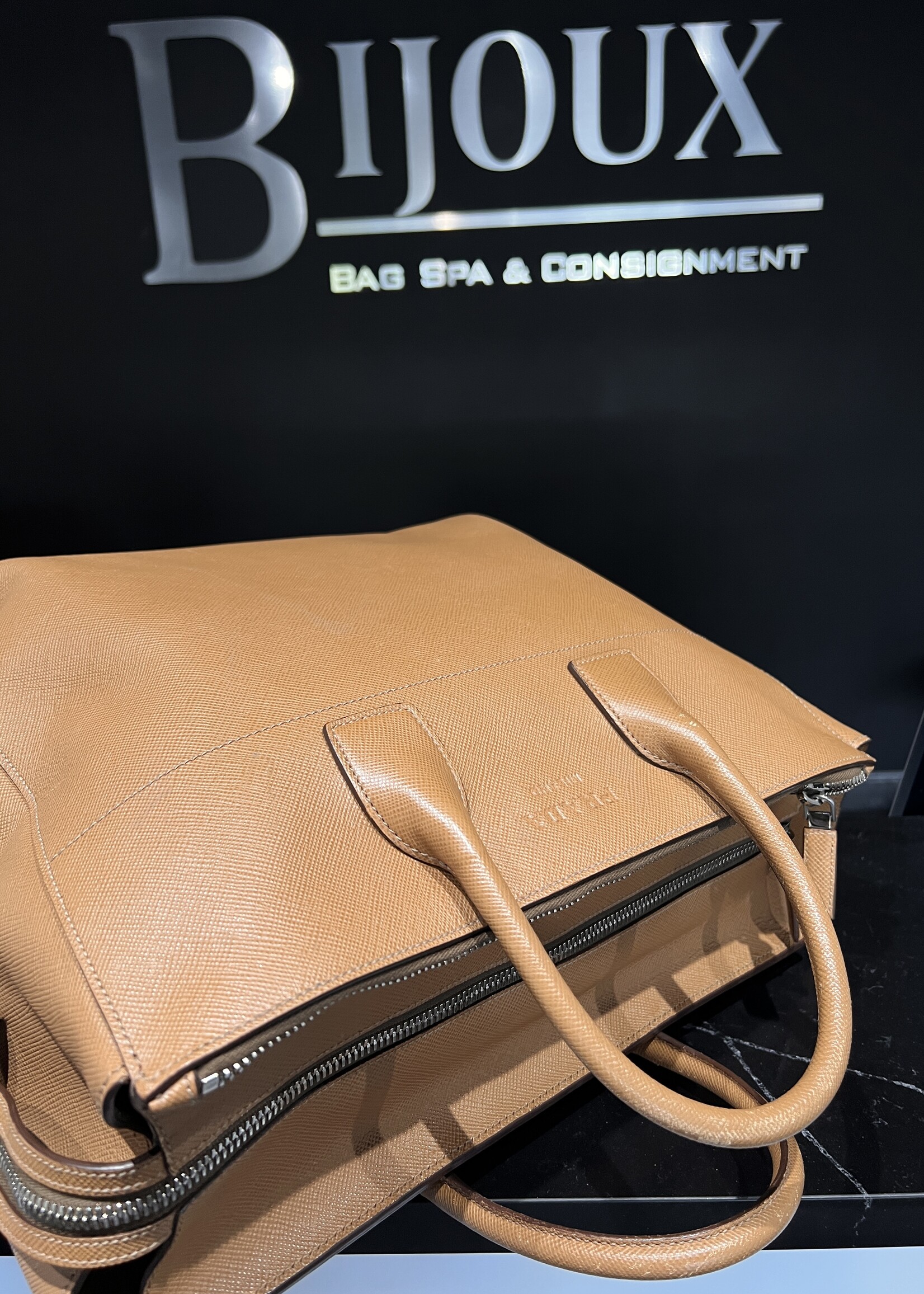 Prada SOLD - Prada Cuir Tote