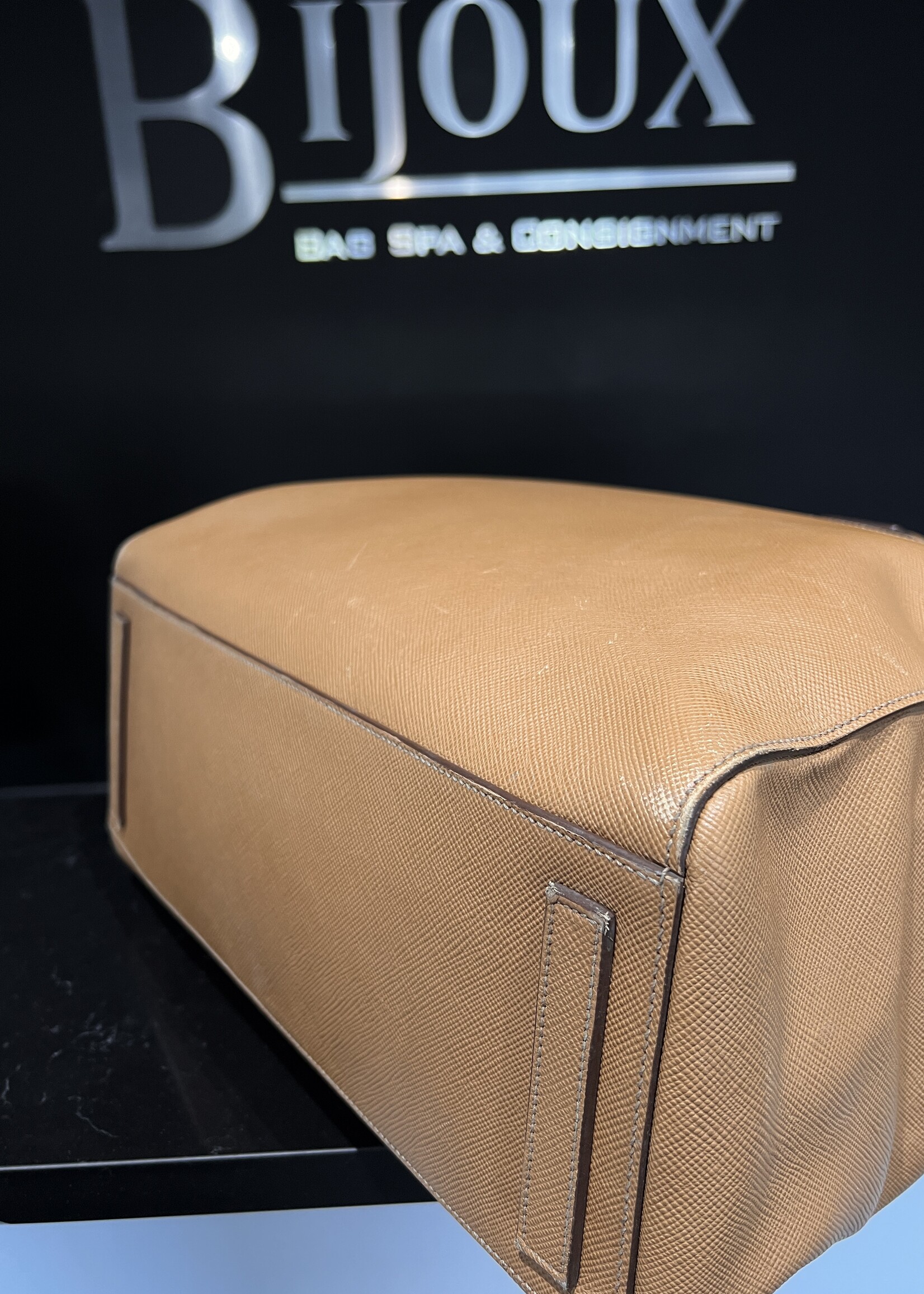 Prada SOLD - Prada Cuir Tote