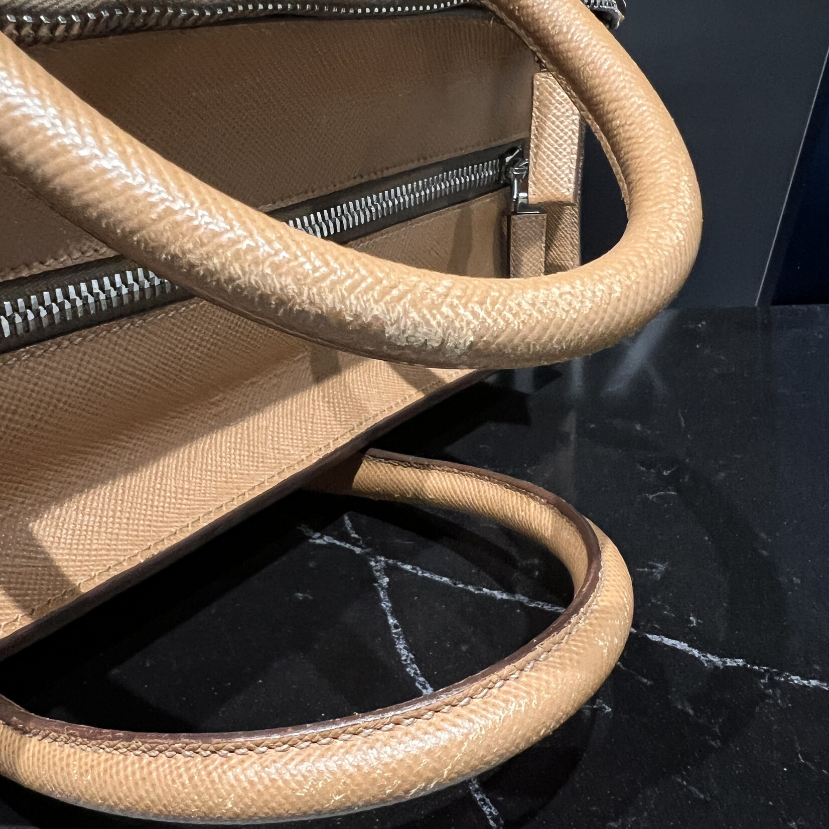 Prada SOLD - Prada Cuir Tote