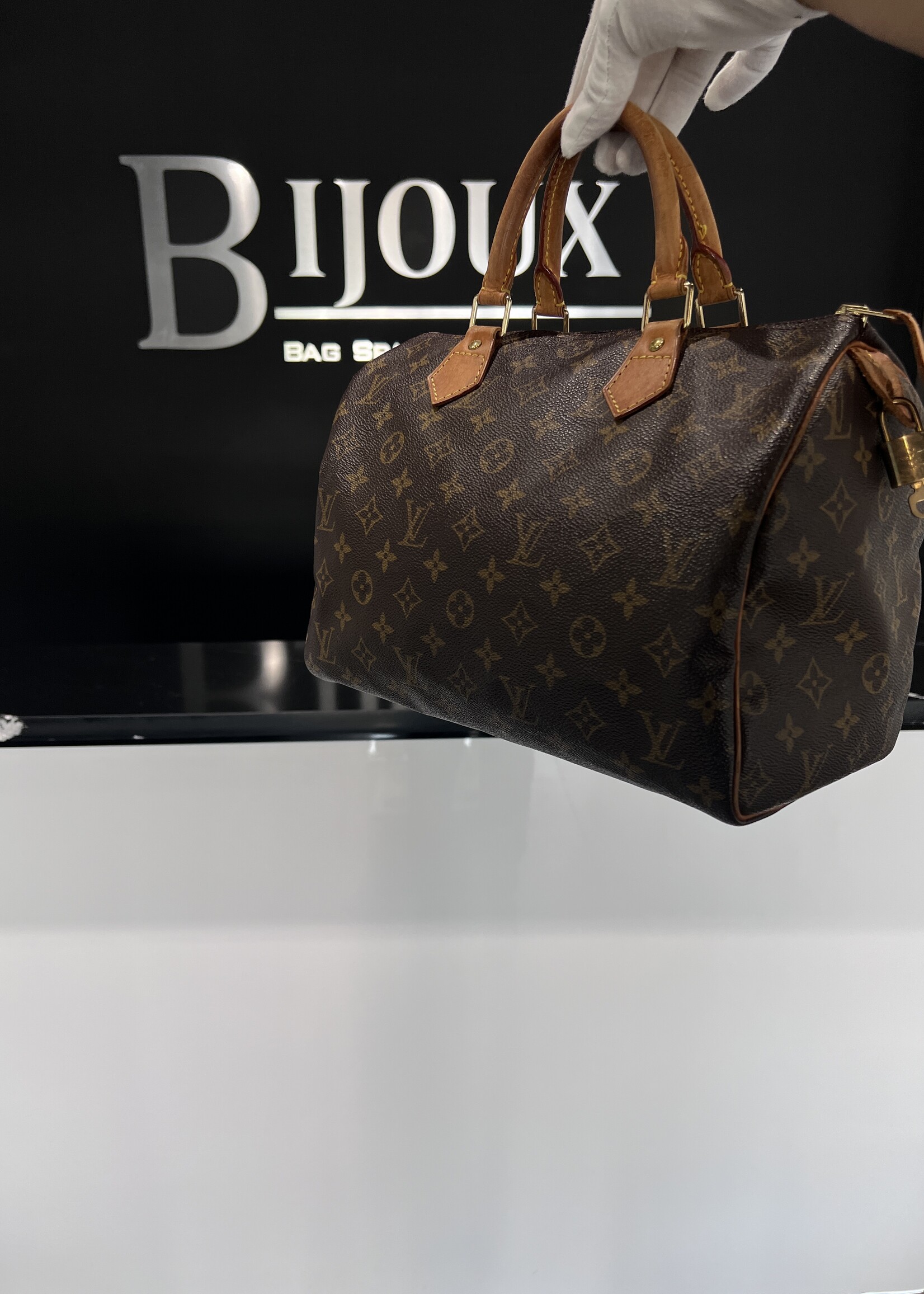 Louis Vuitton SOLD- Louis Vuitton Speedy 30 Monogram