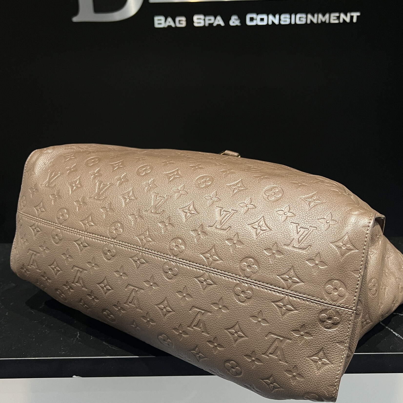 Louis Vuitton SOLD- Louis Vuitton Empreinte Lumineuse GM