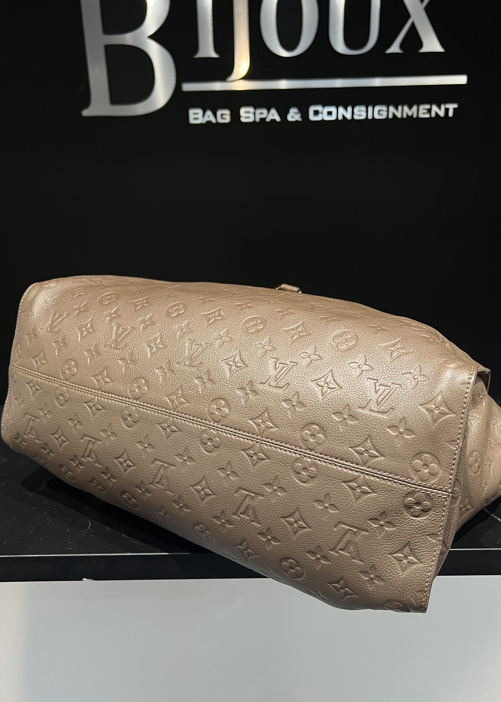 Louis Vuitton SOLD- Louis Vuitton Empreinte Lumineuse GM