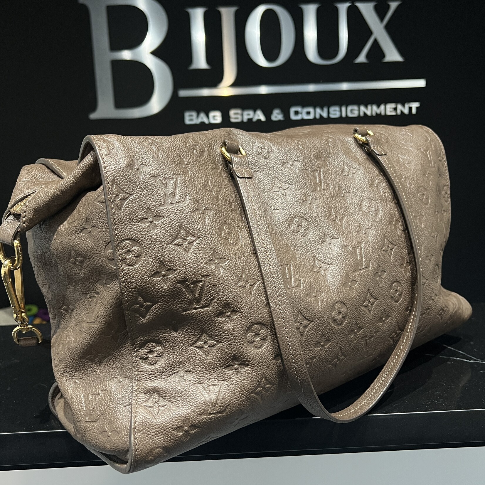 Louis Vuitton SOLD- Louis Vuitton Empreinte Lumineuse GM