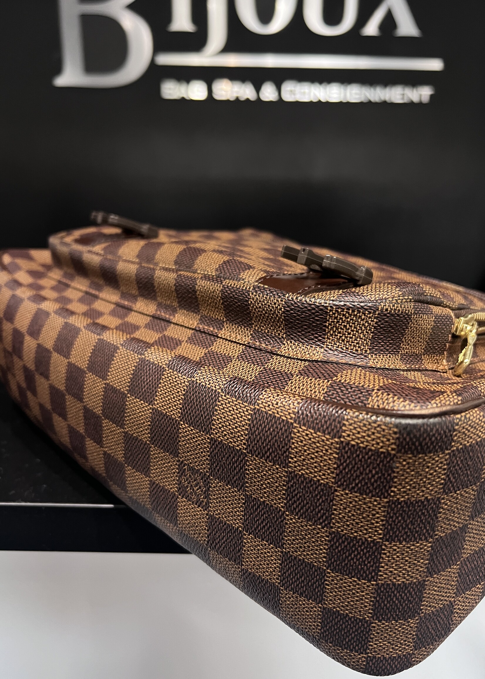 Louis Vuitton SOLD - Louis Vuitton Reporter Melville