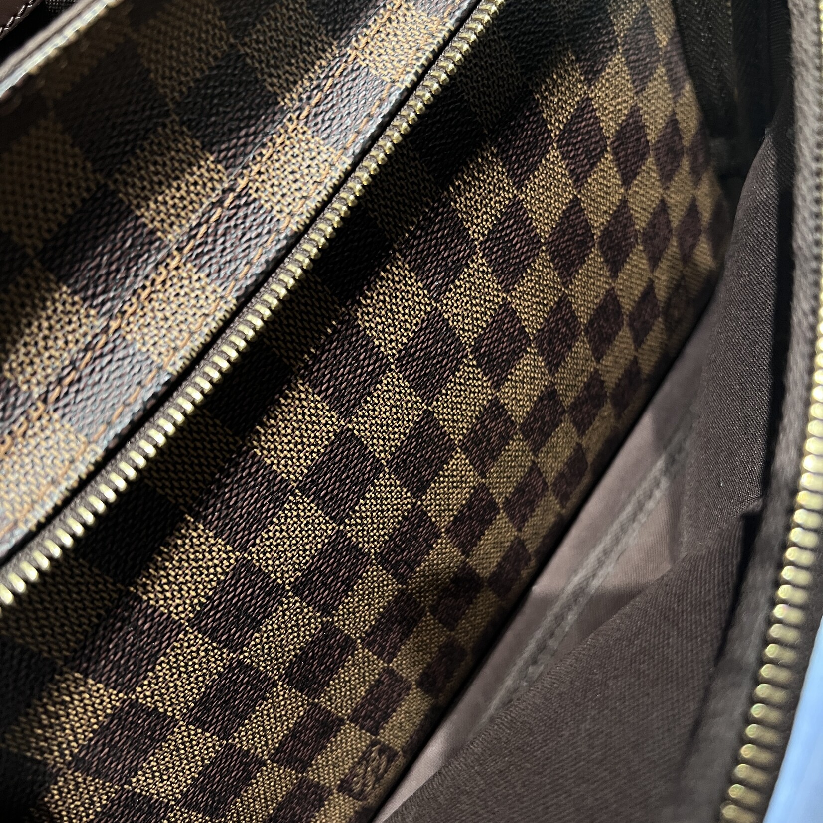 Louis Vuitton SOLD - Louis Vuitton Reporter Melville