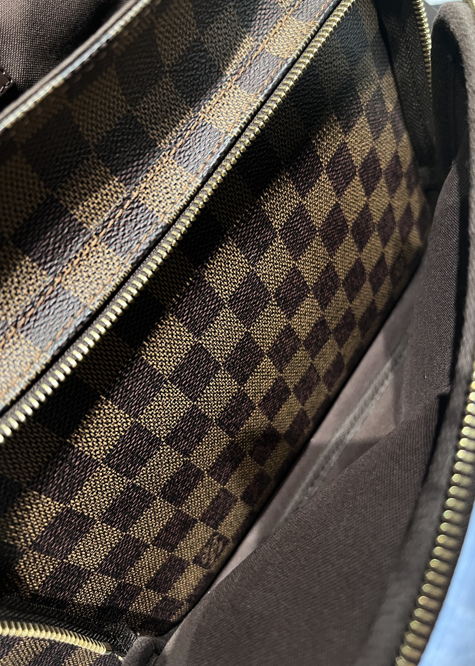 Louis Vuitton SOLD - Louis Vuitton Reporter Melville