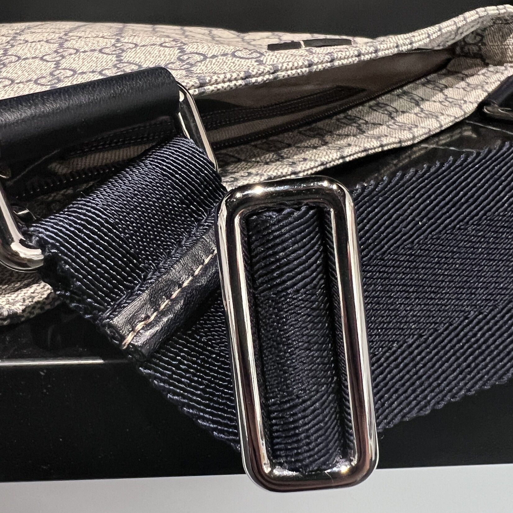 Gucci SOLD- Gucci Flat Navy Messenger