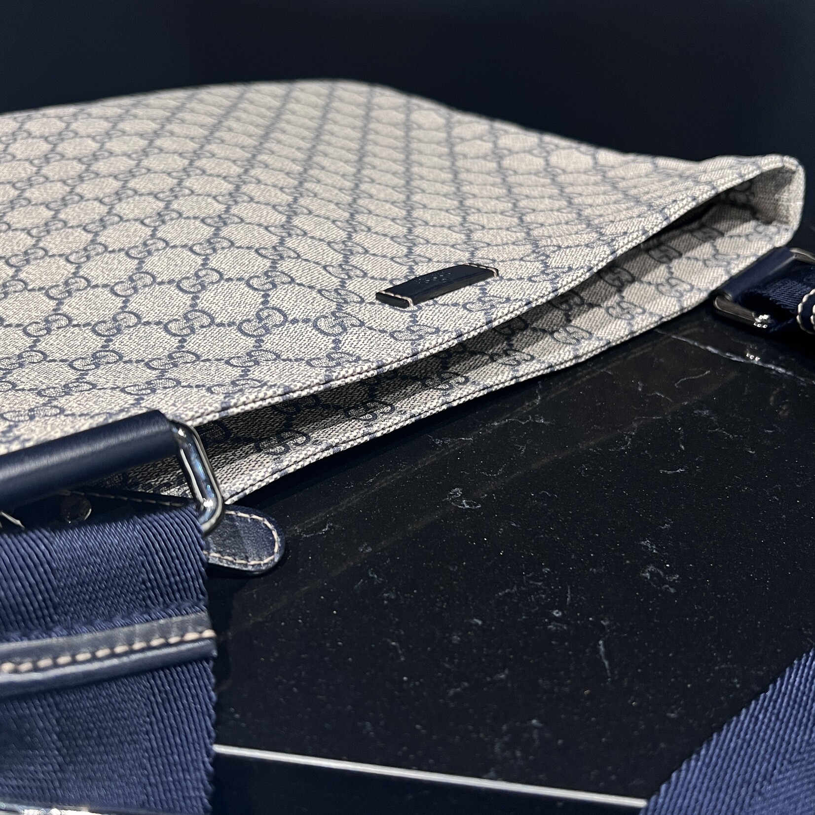 Gucci SOLD- Gucci Flat Navy Messenger