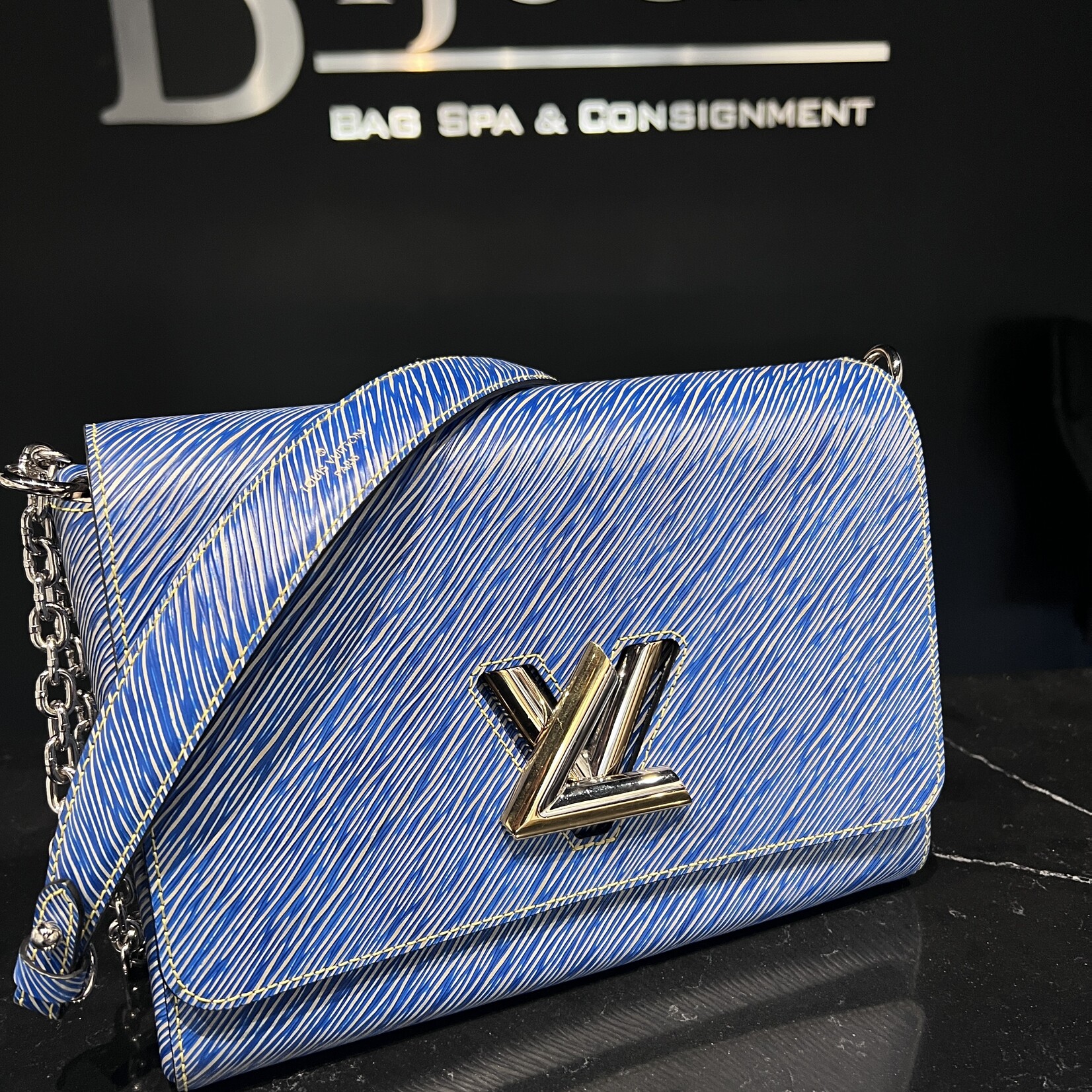 Louis Vuitton Louis Vuitton Blue Twist MM