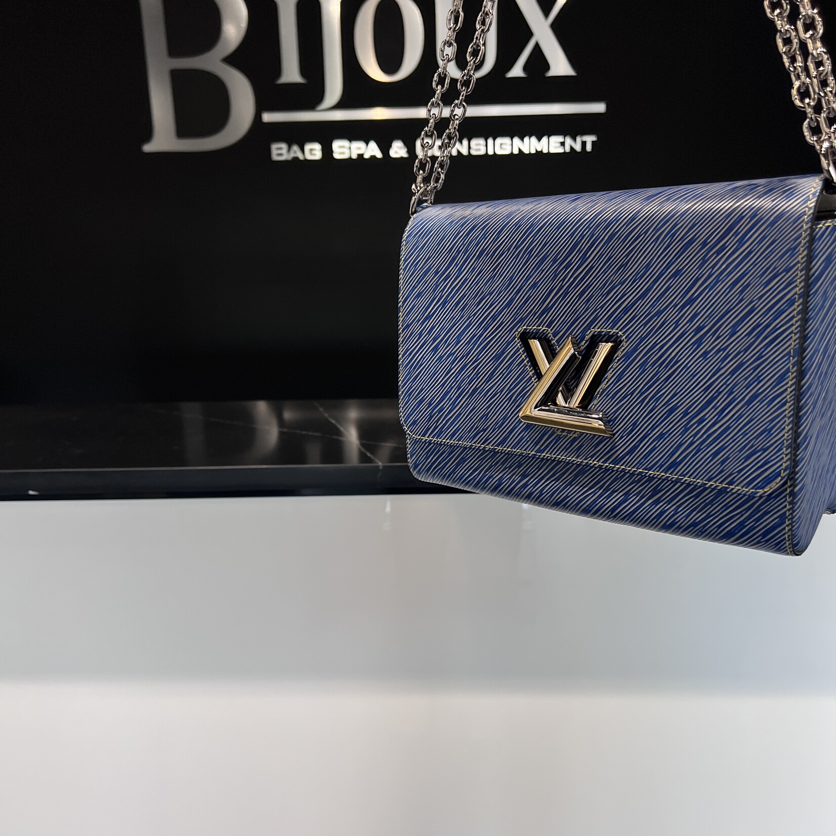 Louis Vuitton Louis Vuitton Blue Twist MM