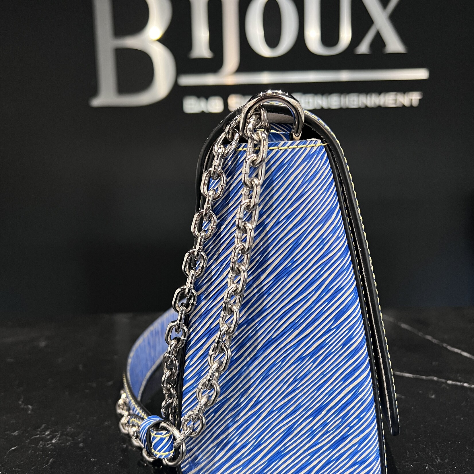 Louis Vuitton Louis Vuitton Blue Twist MM