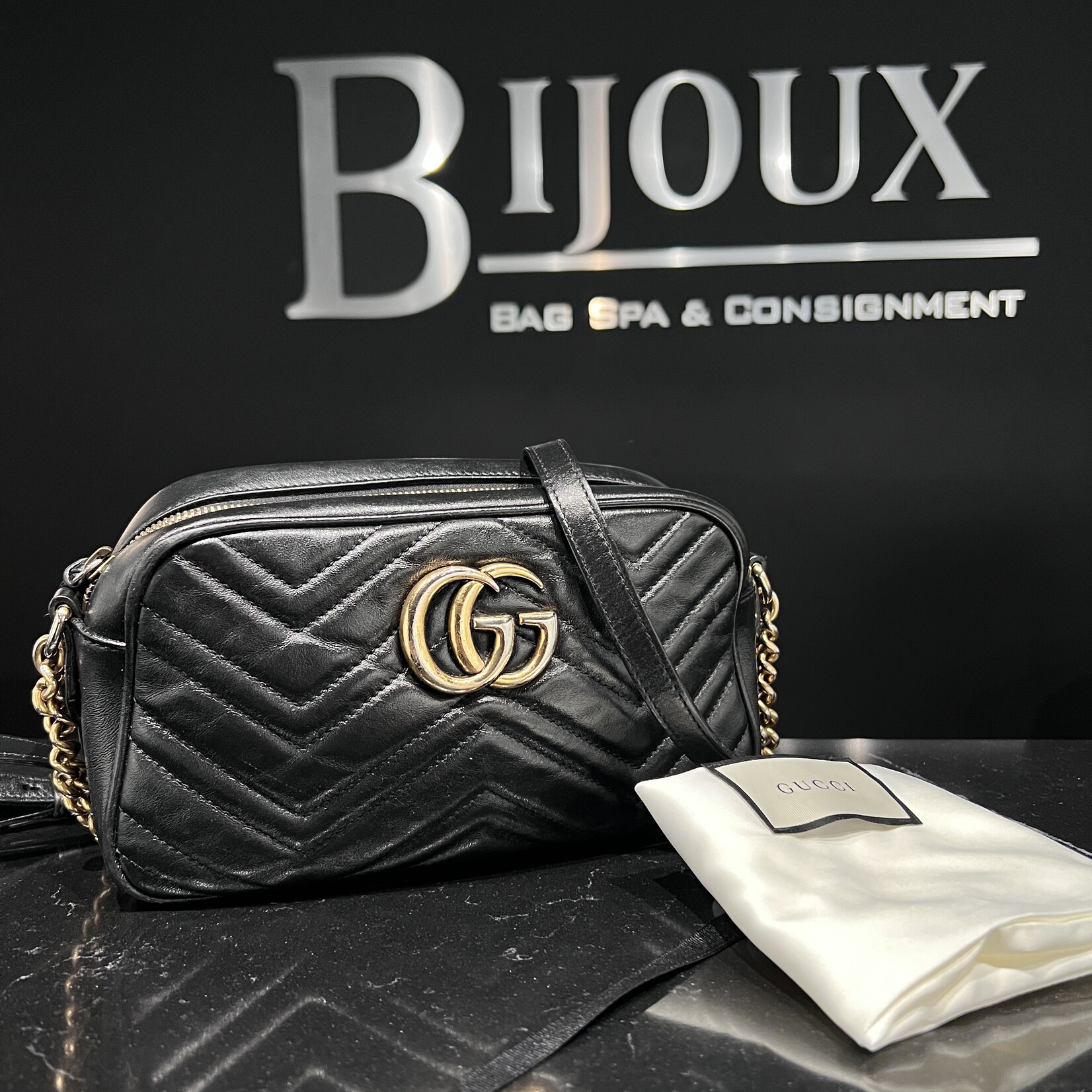 Gucci Gucci Black Marmont Crossbody Bag