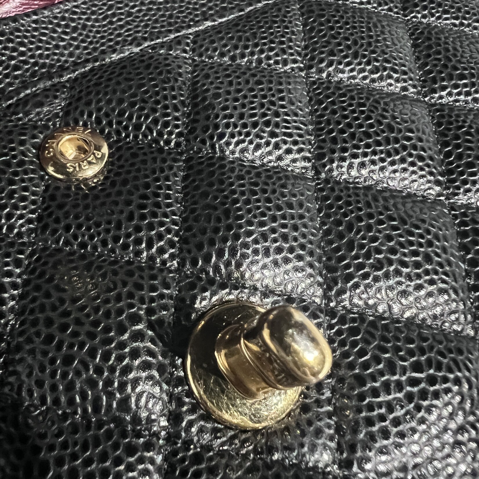 Chanel Chanel Medium Caviar Classic Flap Black GHW