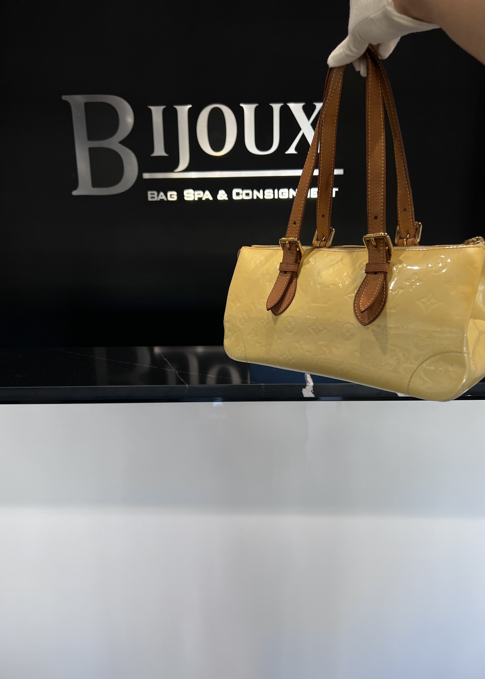 Louis Vuitton SOLD- Louis Vuitton Rosewood Ave White Perle Vernis