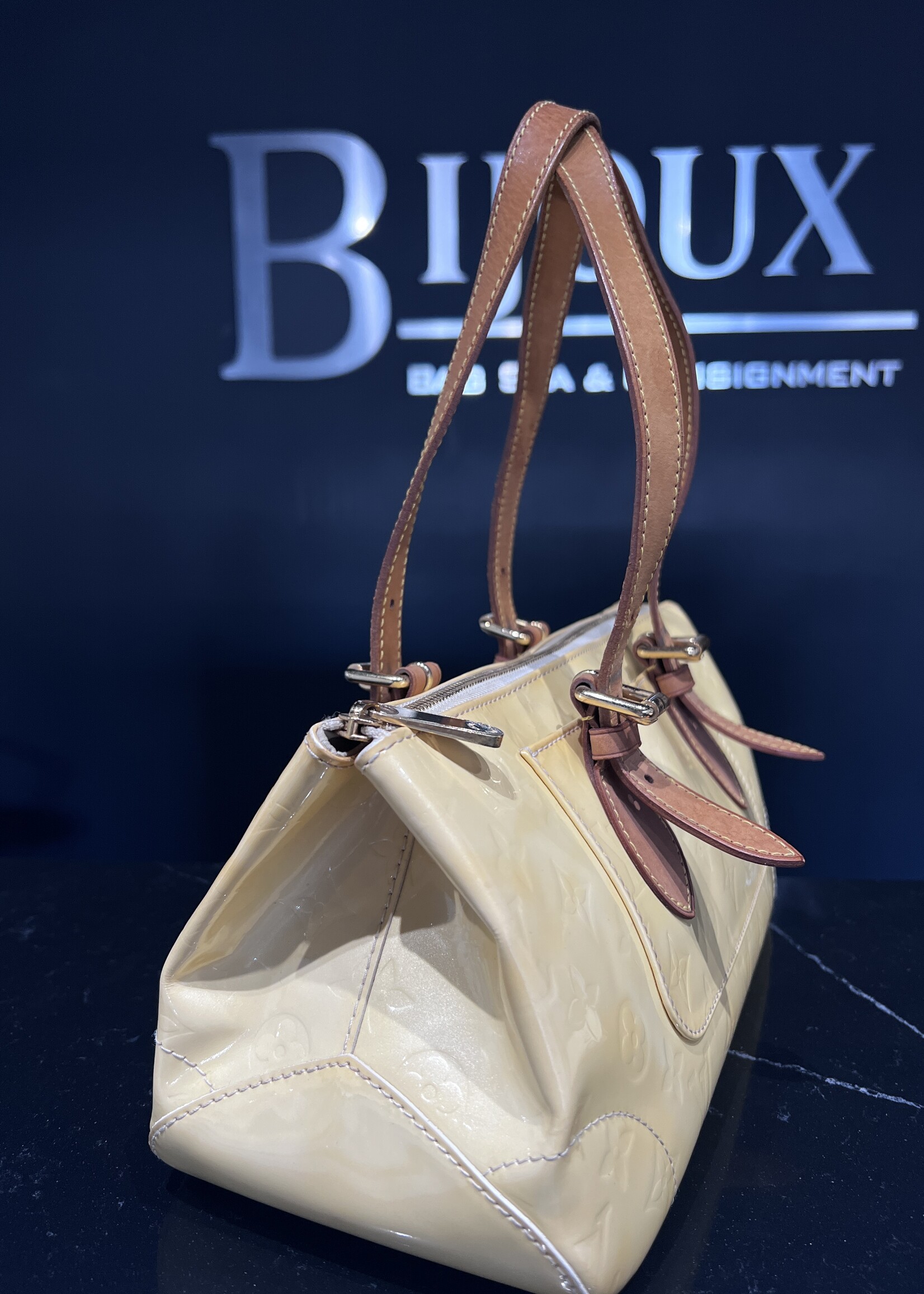 Louis Vuitton SOLD- Louis Vuitton Rosewood Ave White Perle Vernis