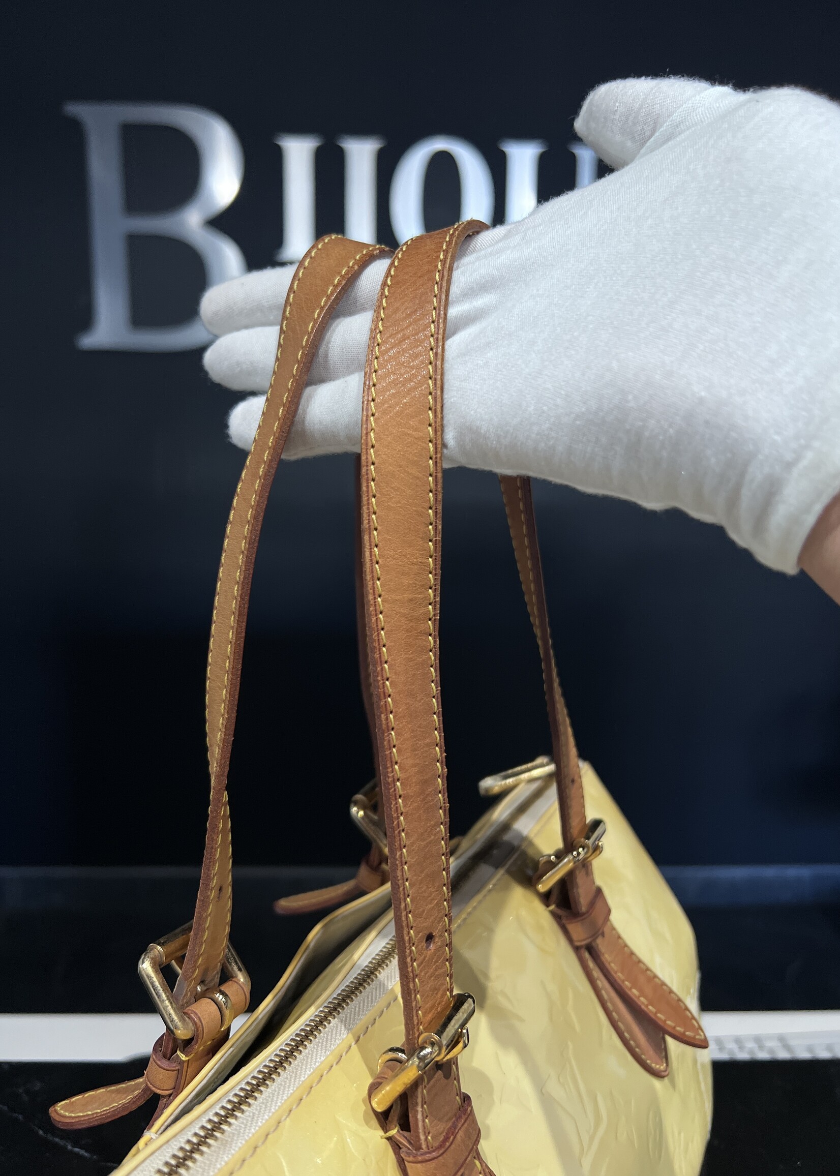 Louis Vuitton SOLD- Louis Vuitton Rosewood Ave White Perle Vernis