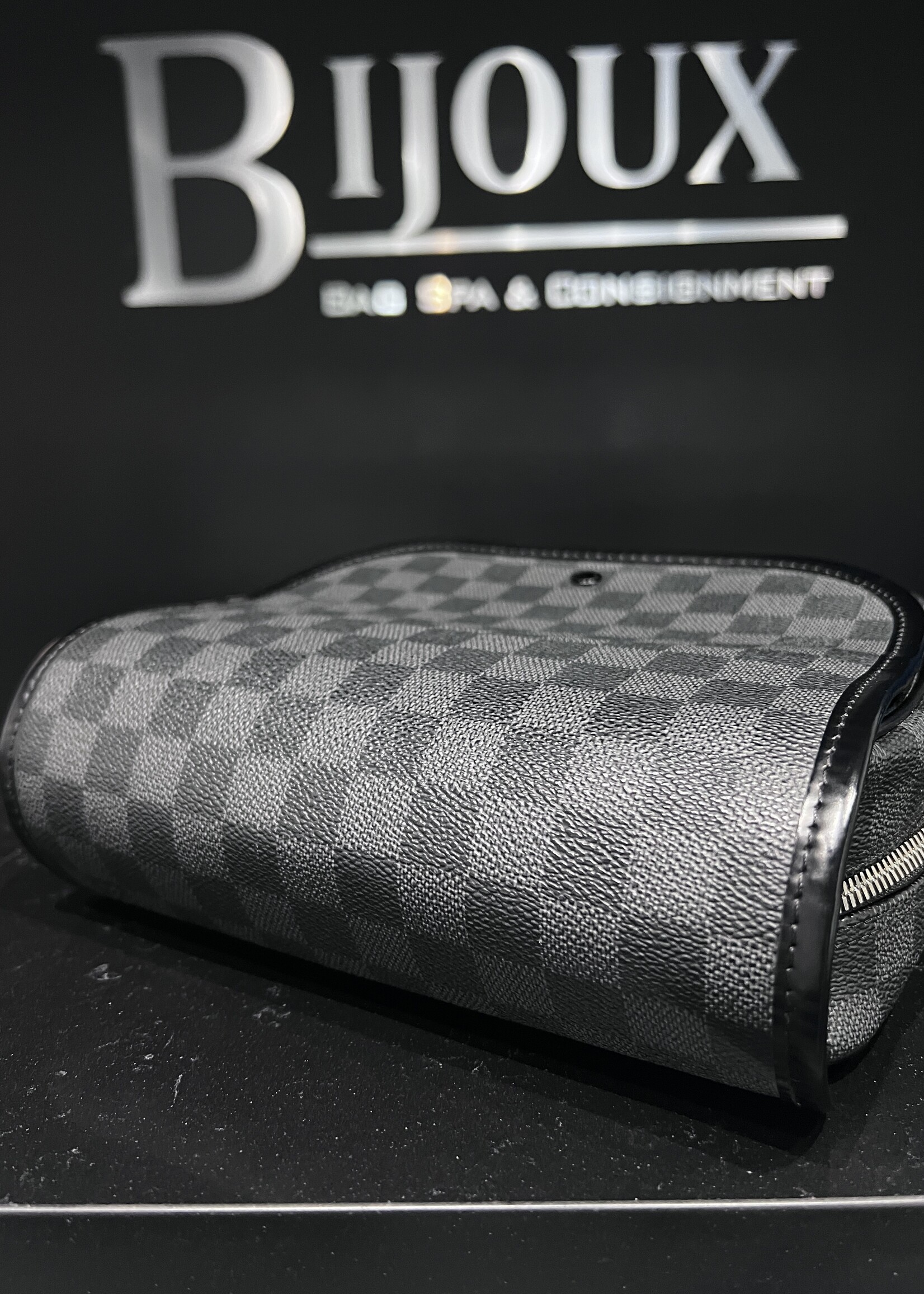 Louis Vuitton Louis Vuitton Hanging Toiletry Bag