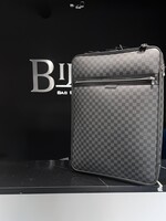 Louis Vuitton Louis Vuitton Pegases Legere 65