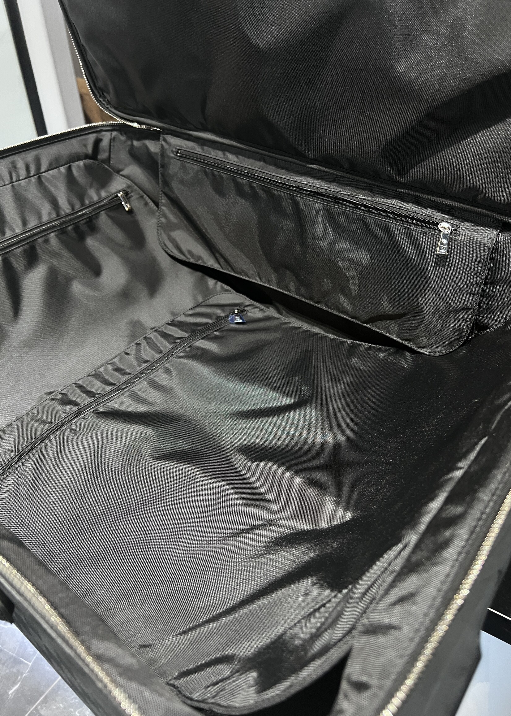 Louis Vuitton Louis Vuitton Pegase Legere 65