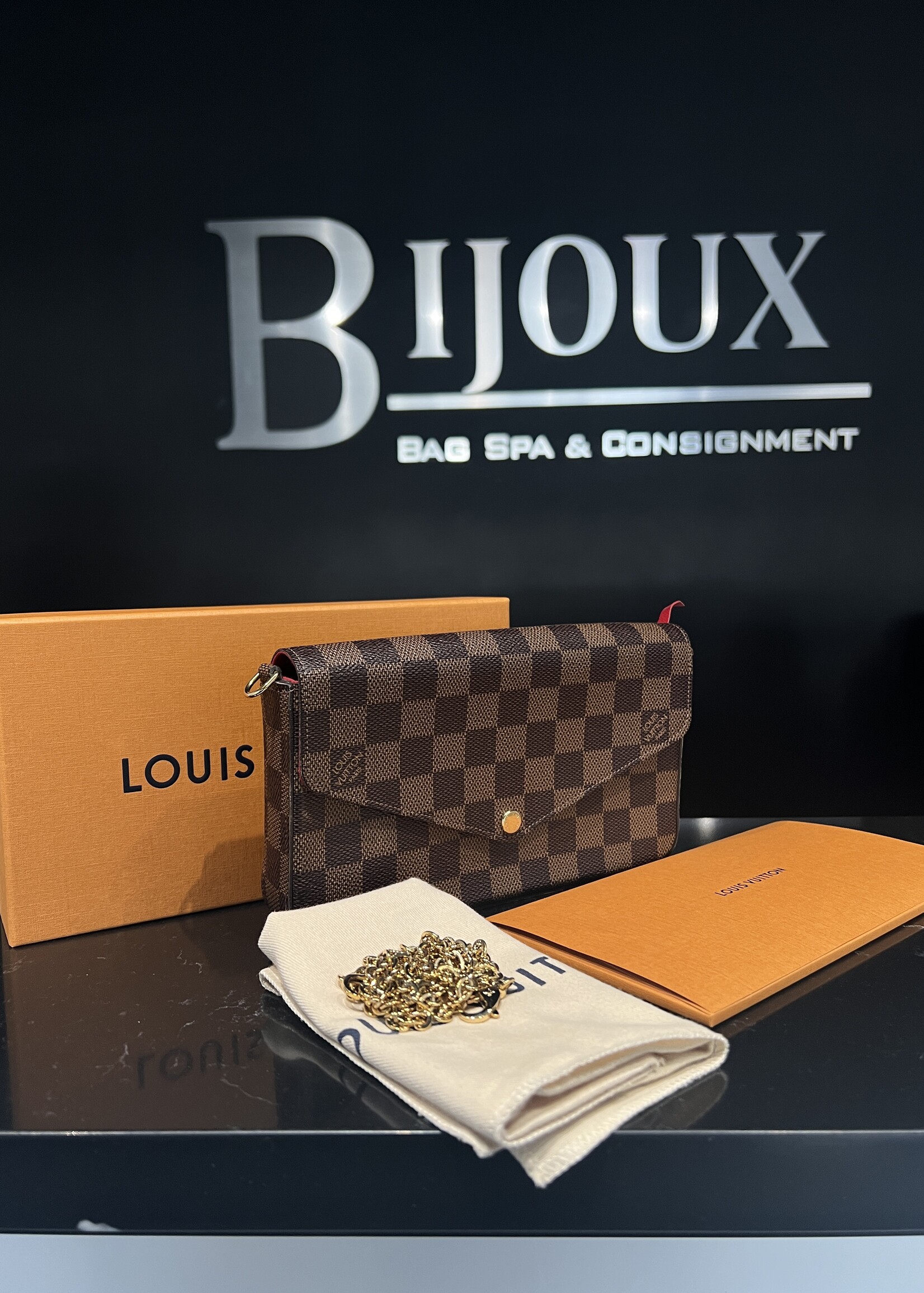 Louis Vuitton SOLD- Louis Vuitton Pochette Felicie