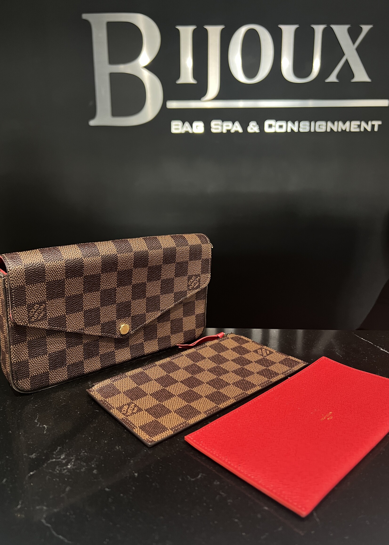 Louis Vuitton SOLD- Louis Vuitton Pochette Felicie