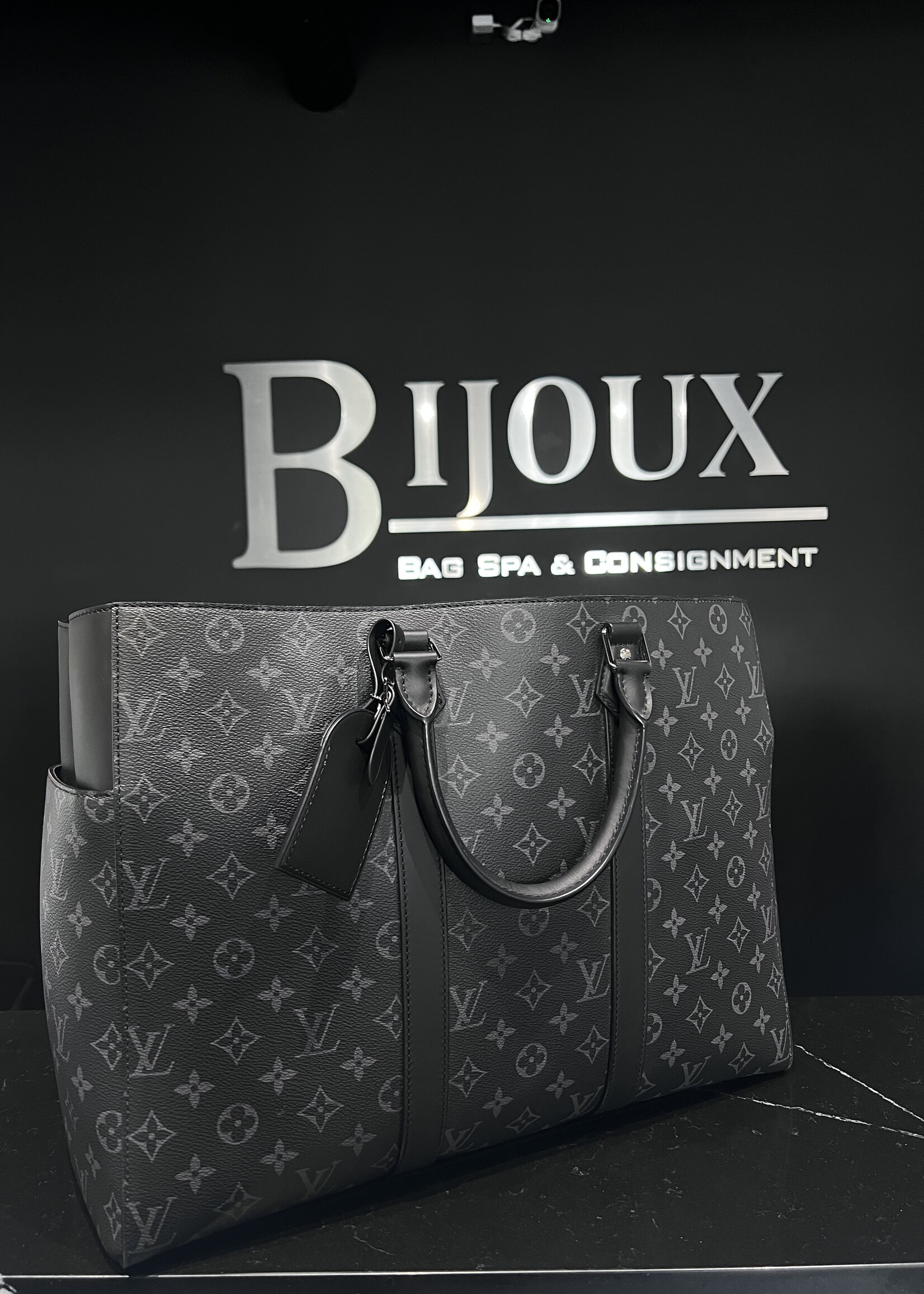 Louis Vuitton SOLD- Louis Vuitton Monogram Plat GM
