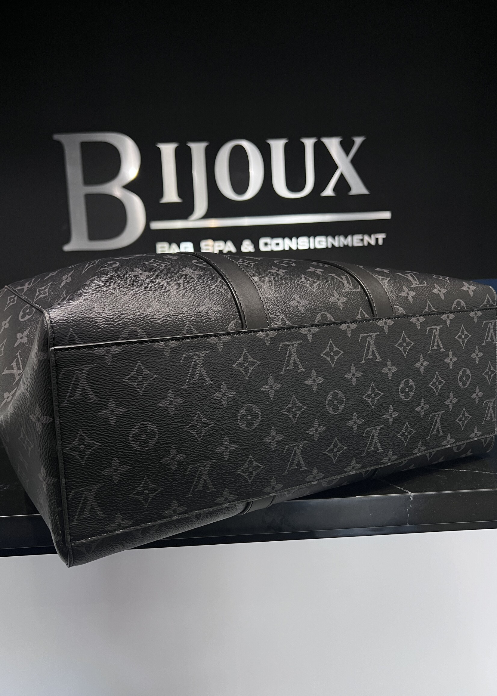 Louis Vuitton SOLD- Louis Vuitton Monogram Plat GM