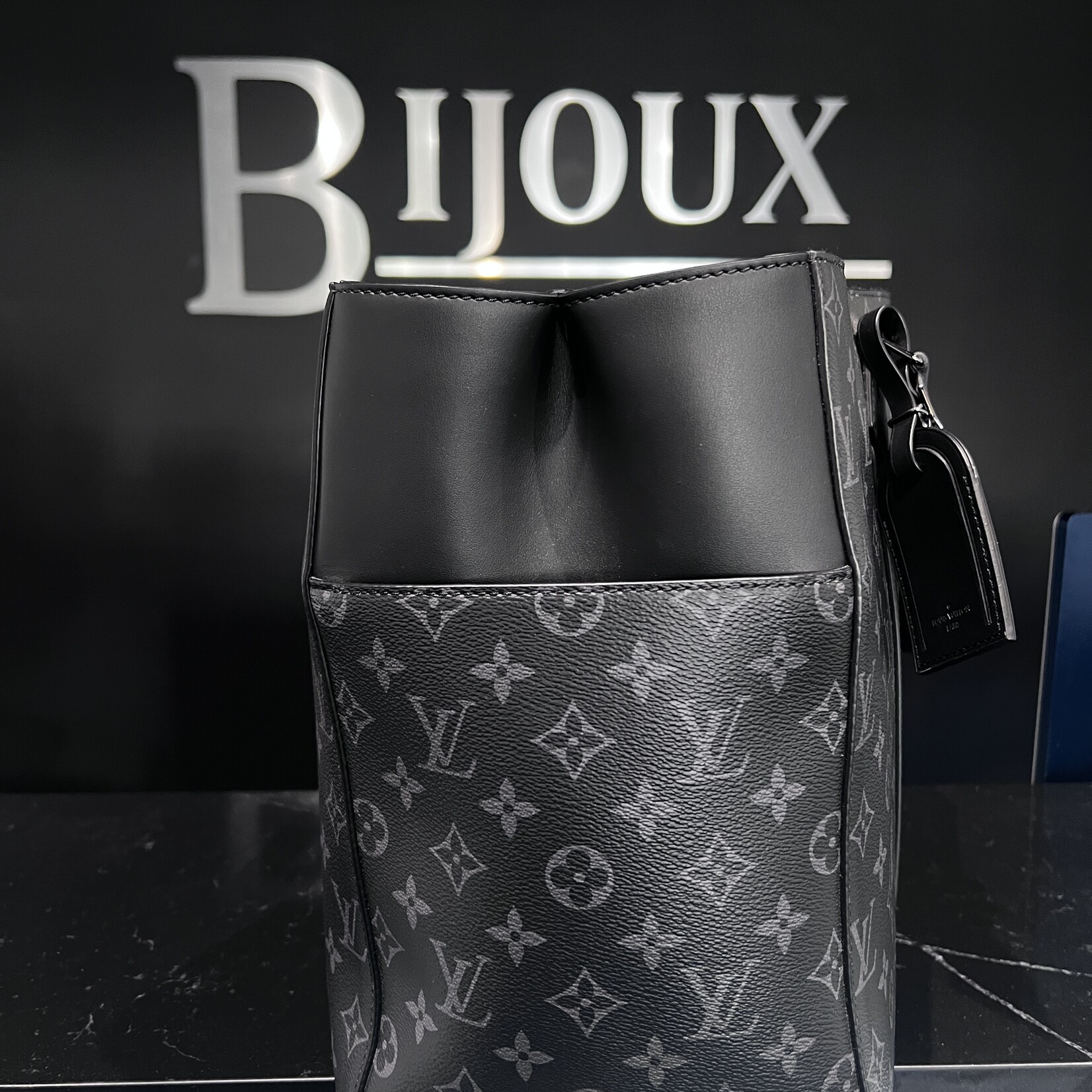 Louis Vuitton SOLD- Louis Vuitton Monogram Plat GM