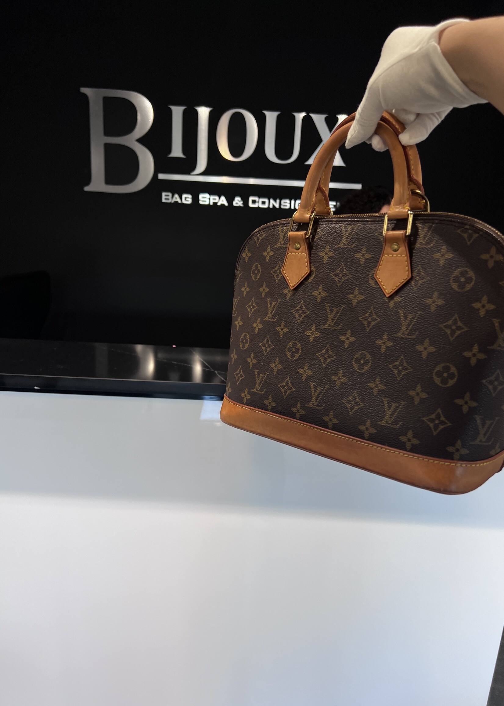 Louis Vuitton SOLD- Louis Vuitton Alma PM Monogram