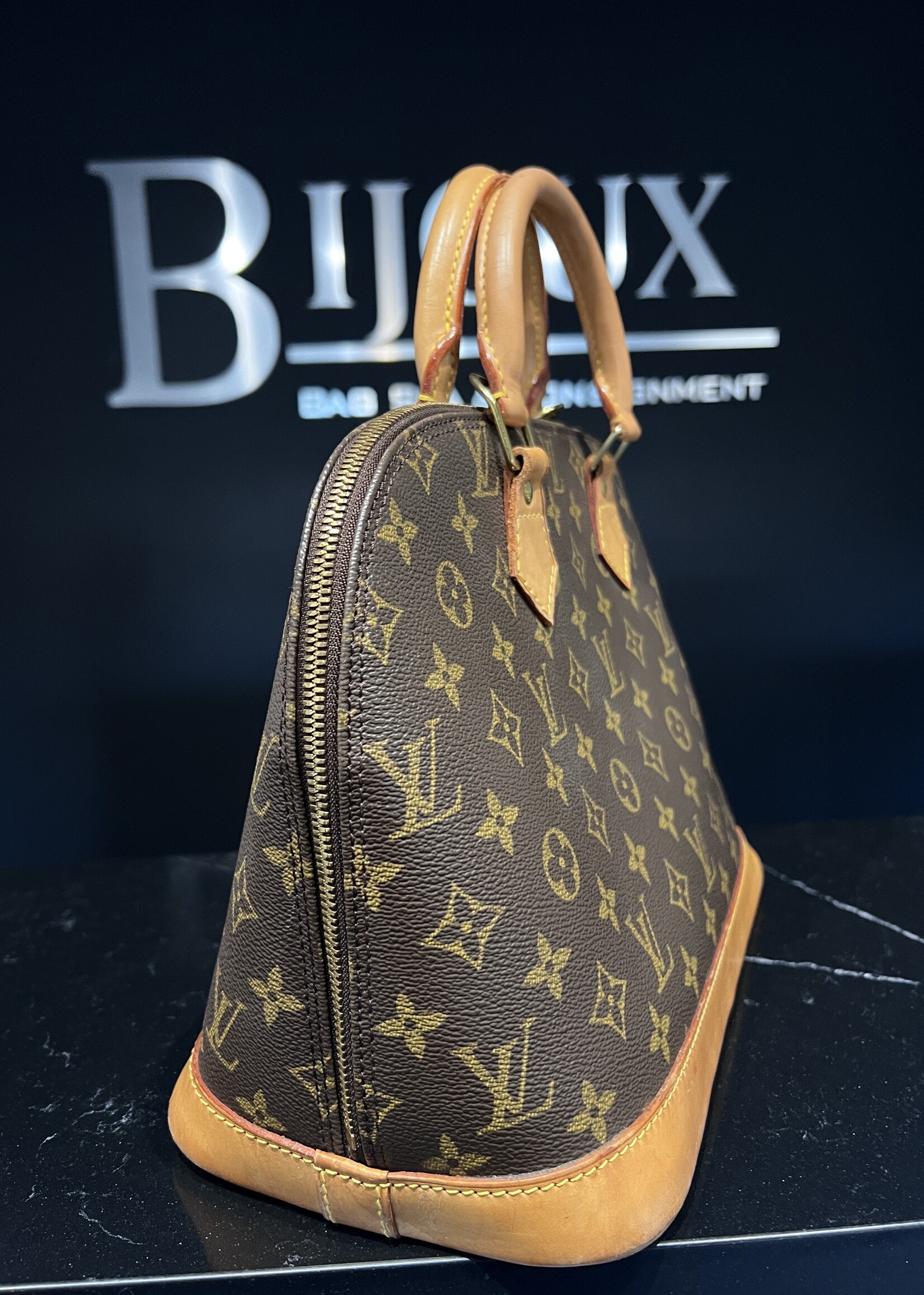 Louis Vuitton SOLD- Louis Vuitton Alma PM Monogram
