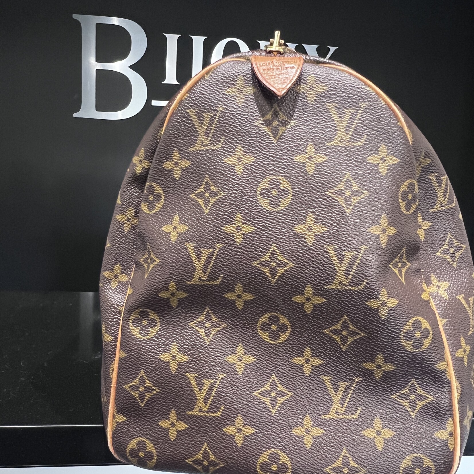 Louis Vuitton Louis Vuitton Monogram Keepall 45