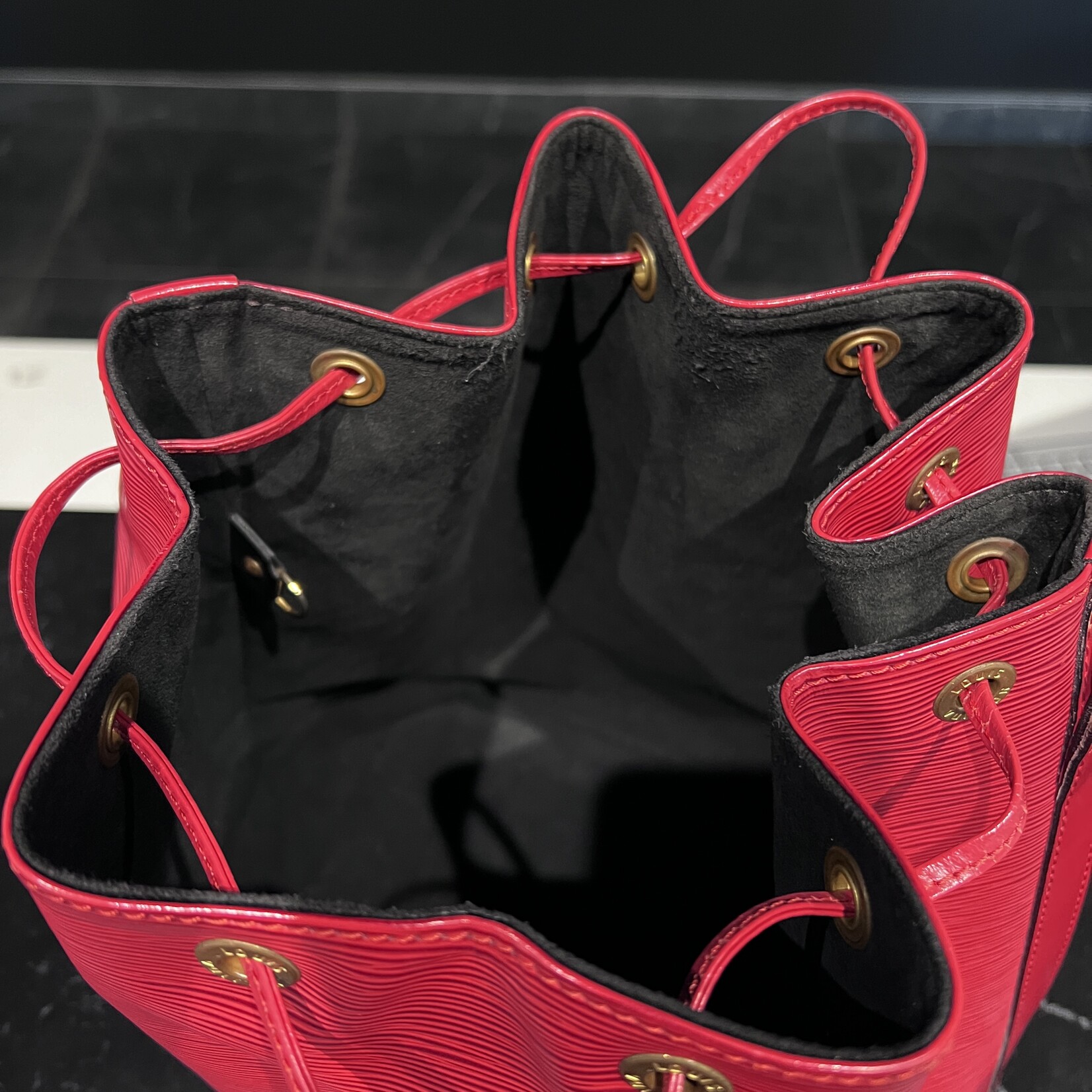 Louis Vuitton Louis Vuitton Epi Noe Castillan Red