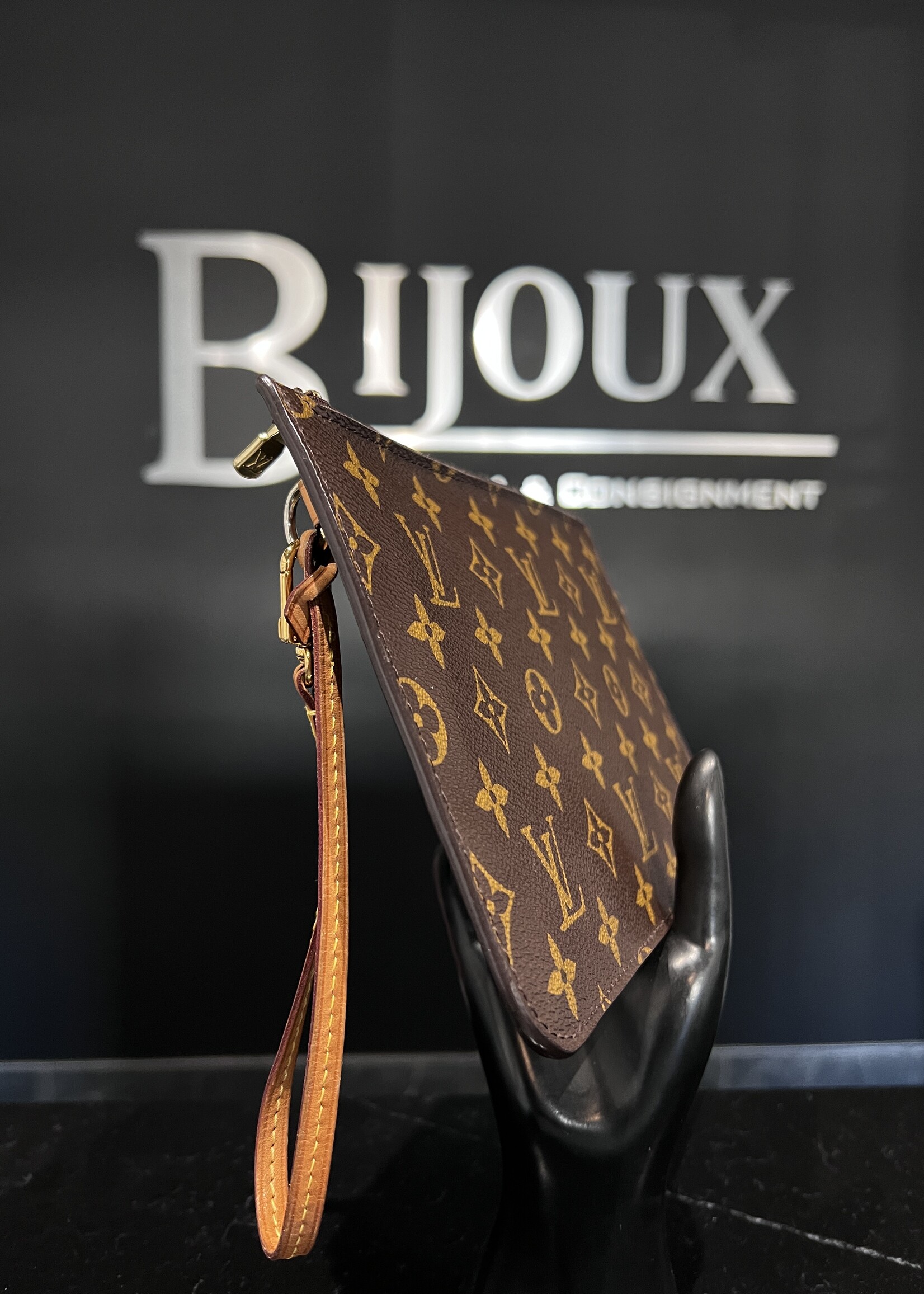 Louis Vuitton SOLD- Louis Vuitton Monogram Neverful Pochette