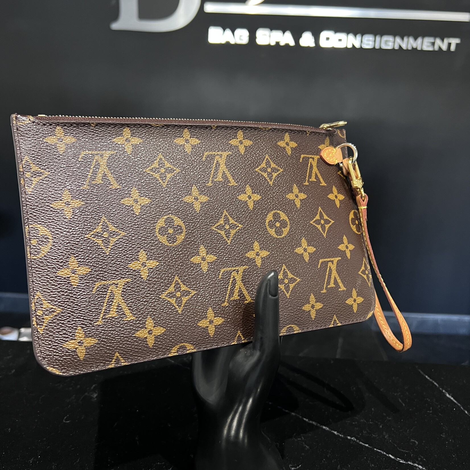 Louis Vuitton SOLD- Louis Vuitton Monogram Neverful Pochette