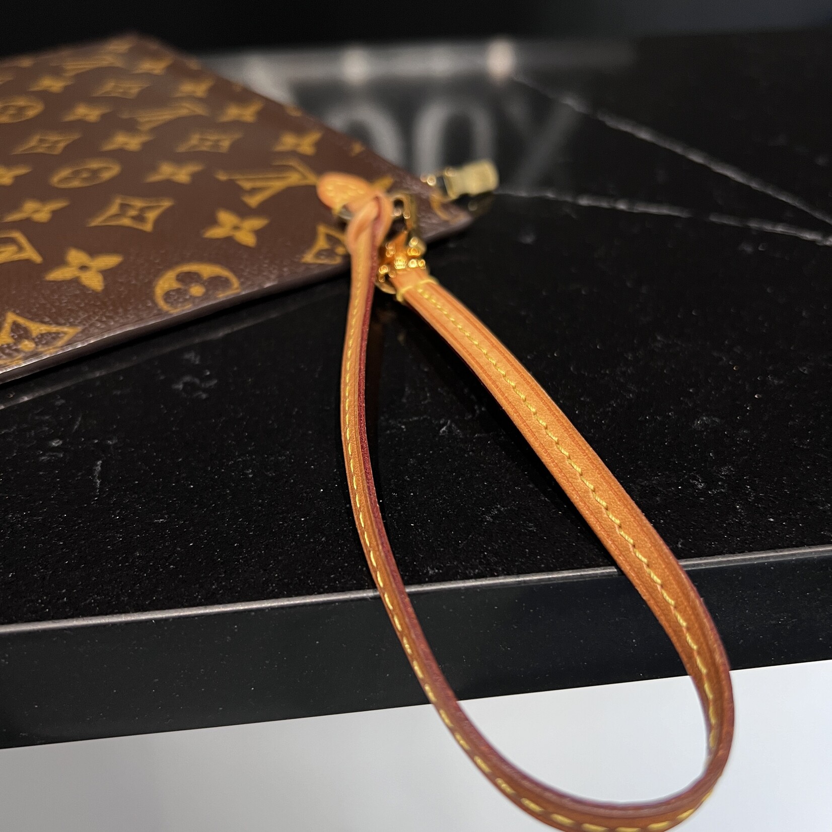 Louis Vuitton SOLD- Louis Vuitton Monogram Neverful Pochette