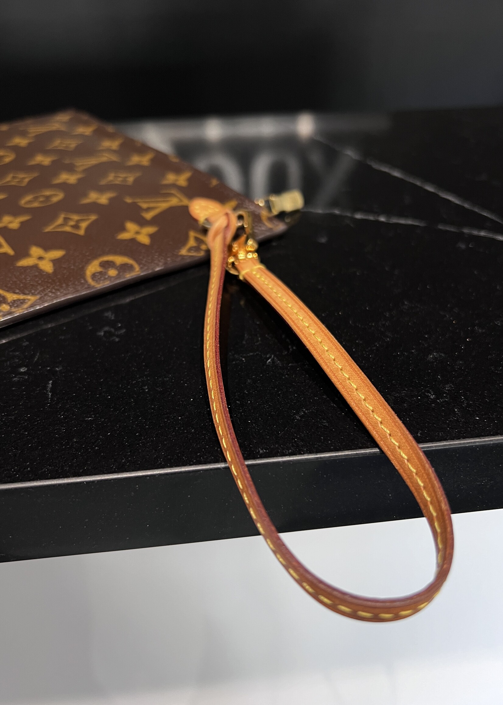 Louis Vuitton SOLD- Louis Vuitton Monogram Neverful Pochette