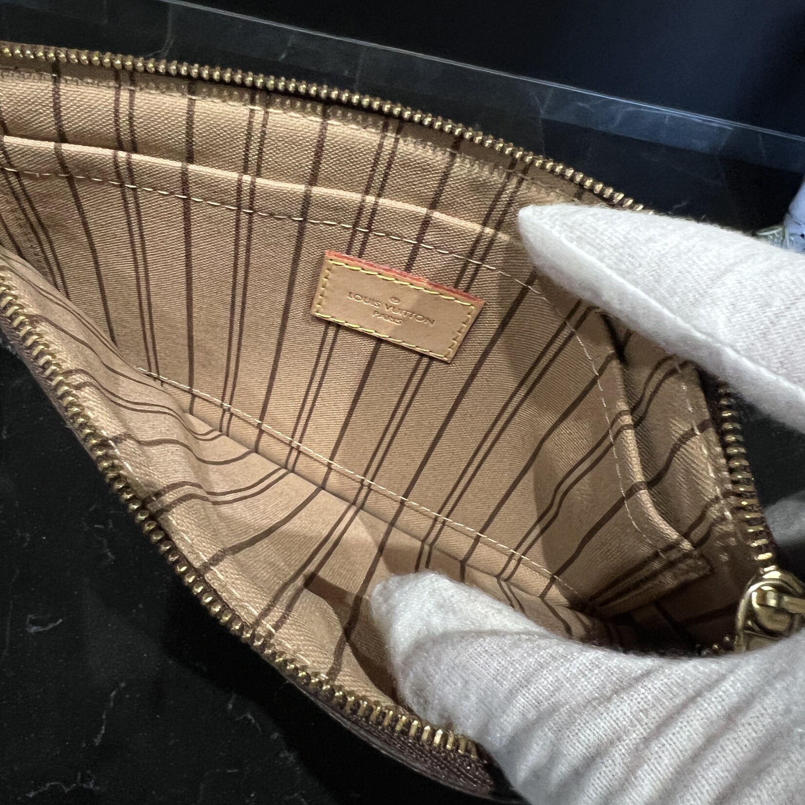 Louis Vuitton SOLD- Louis Vuitton Monogram Neverful Pochette