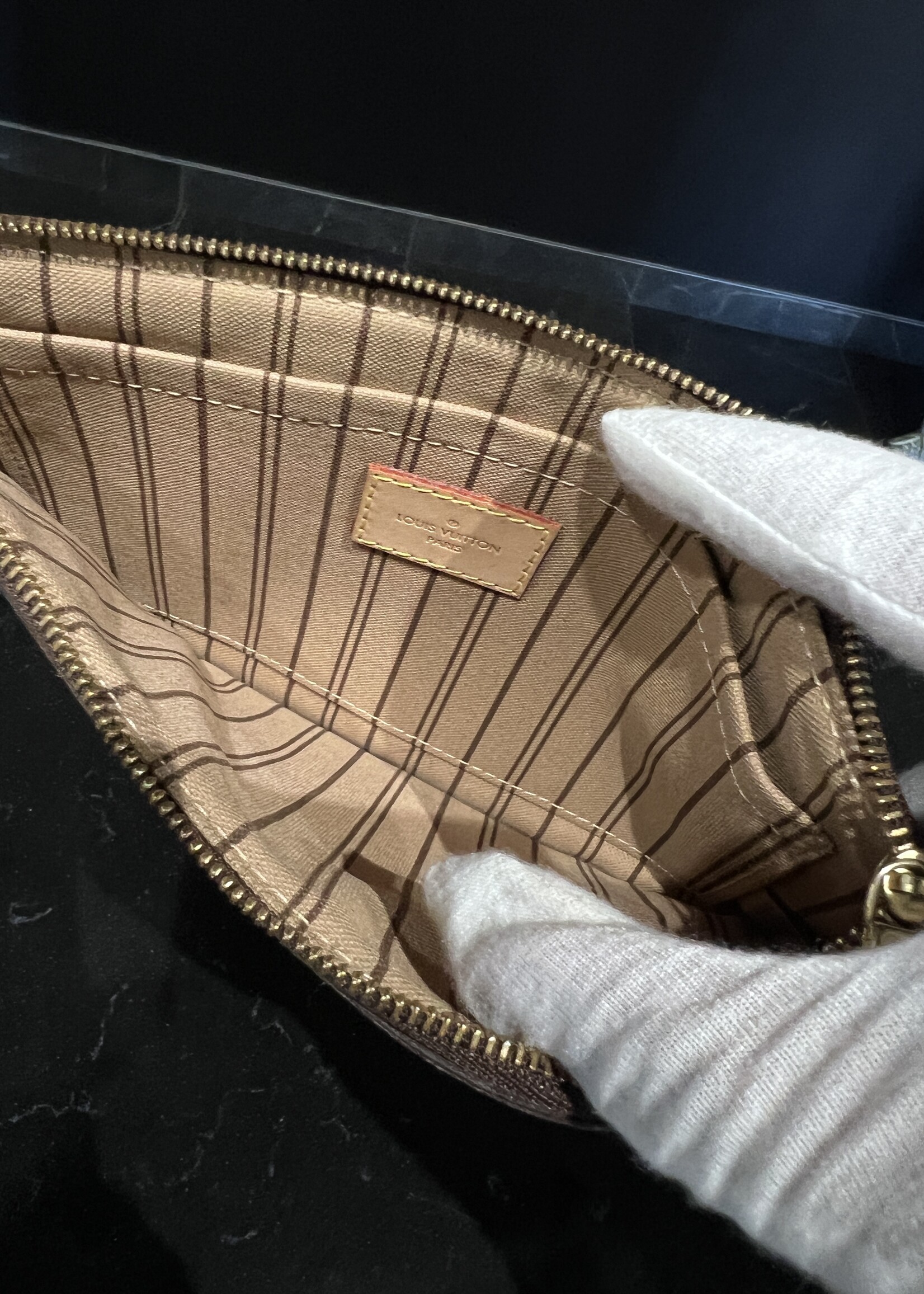 Louis Vuitton SOLD- Louis Vuitton Monogram Neverful Pochette